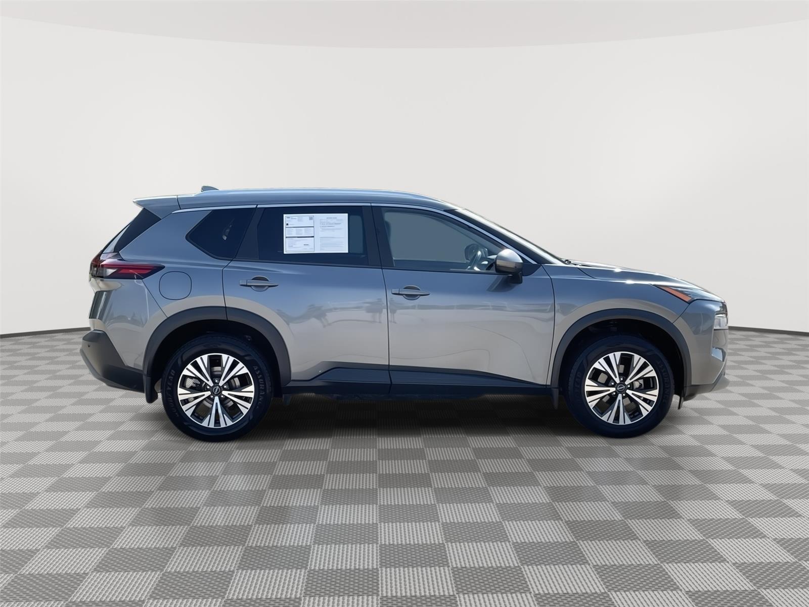 Vehicle photo 6