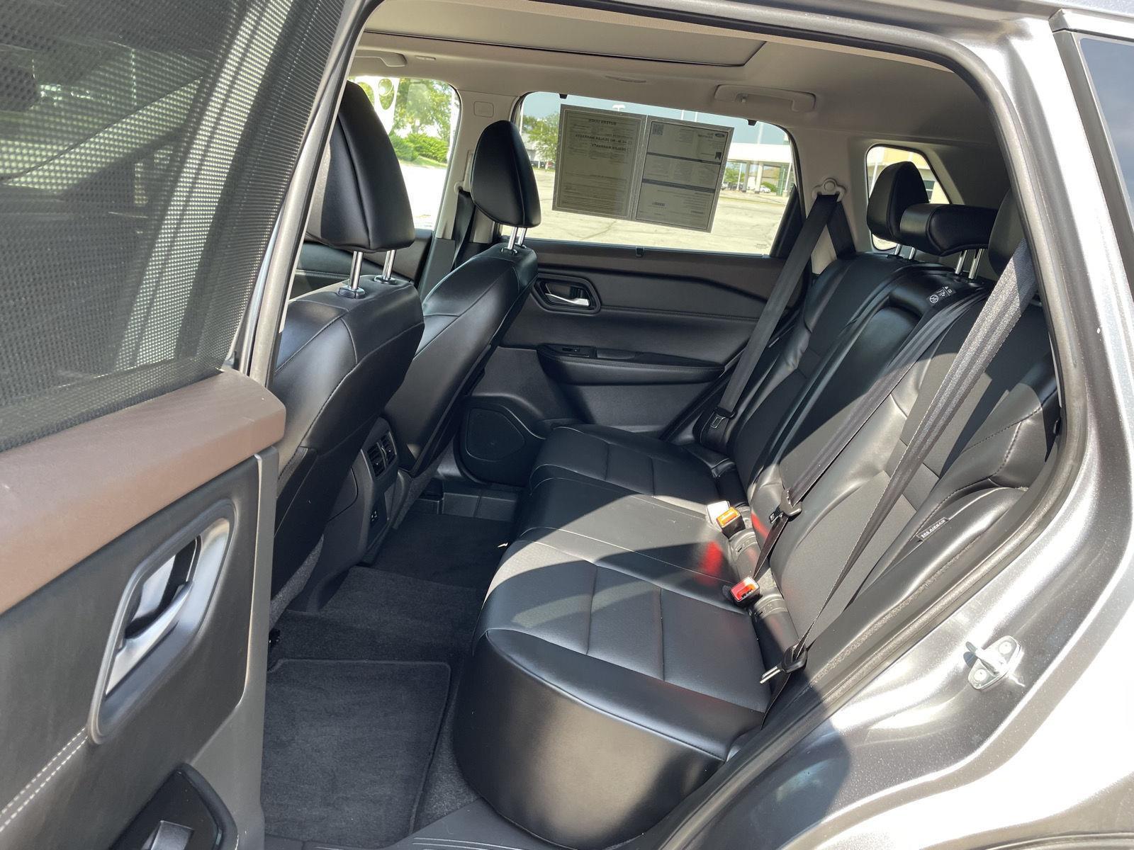 Vehicle photo 20