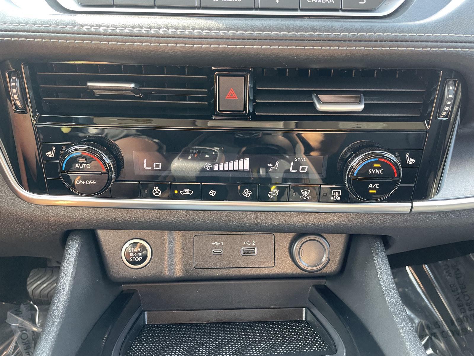 Vehicle photo 27