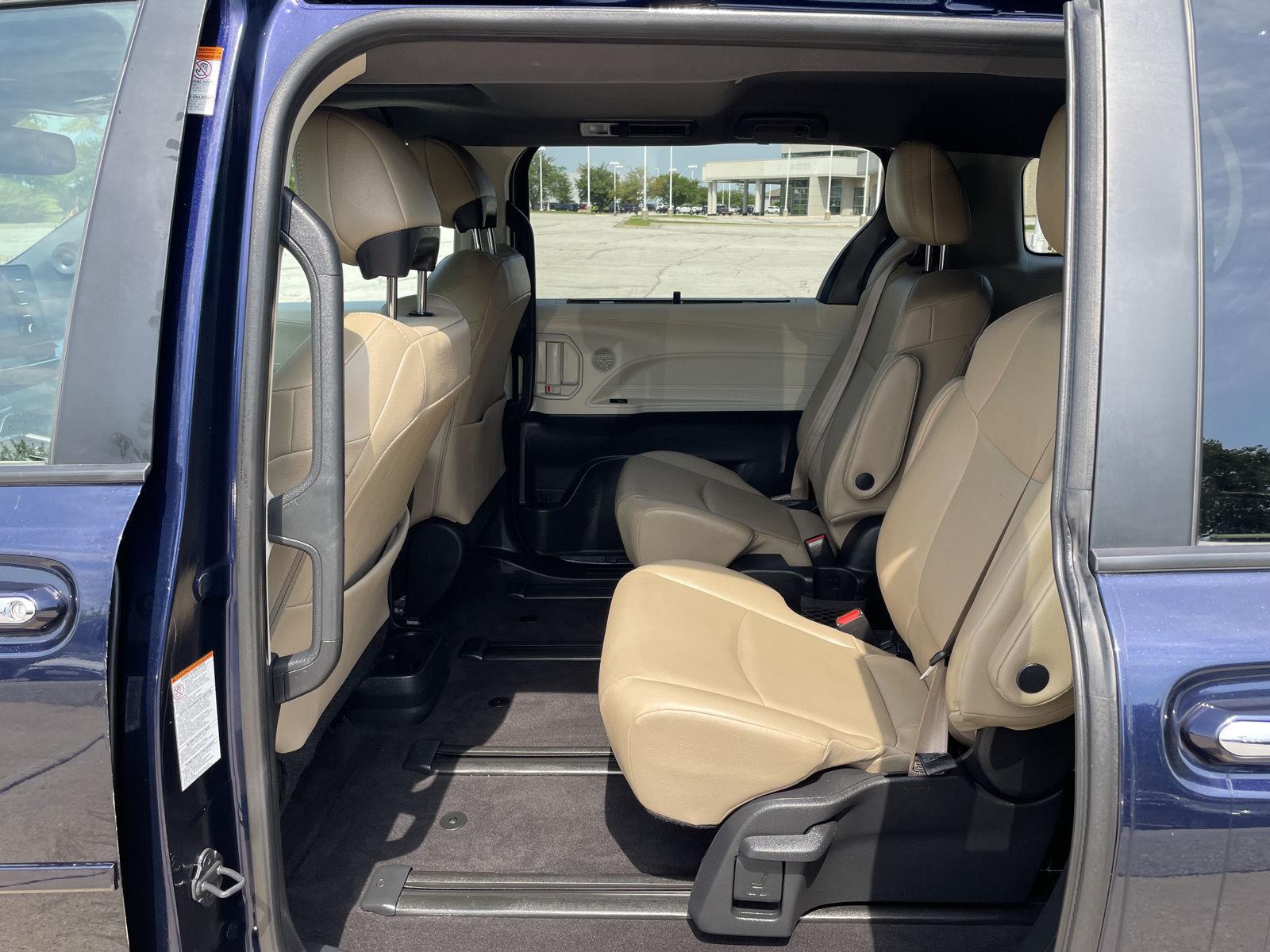 Vehicle photo 20