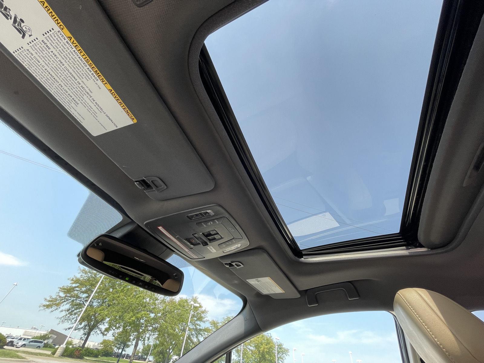 Vehicle photo 22