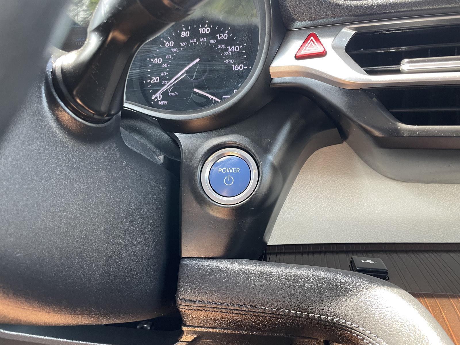 Vehicle photo 26