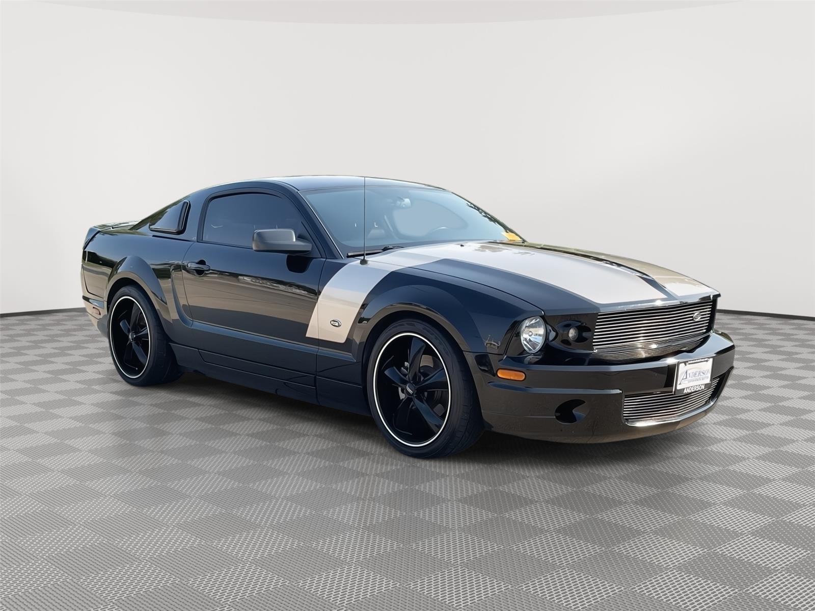 Vehicle photo 5