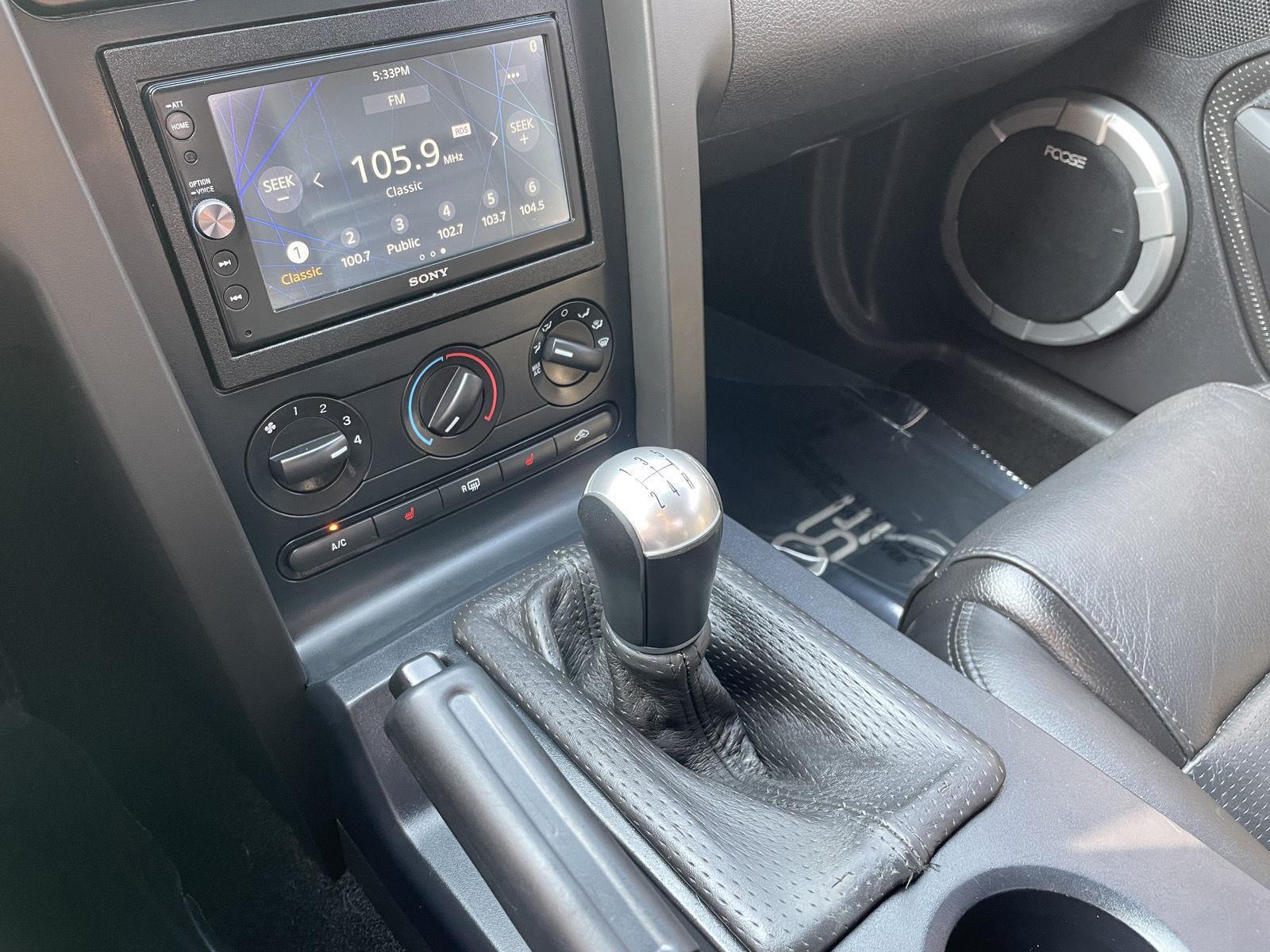 Vehicle photo 27