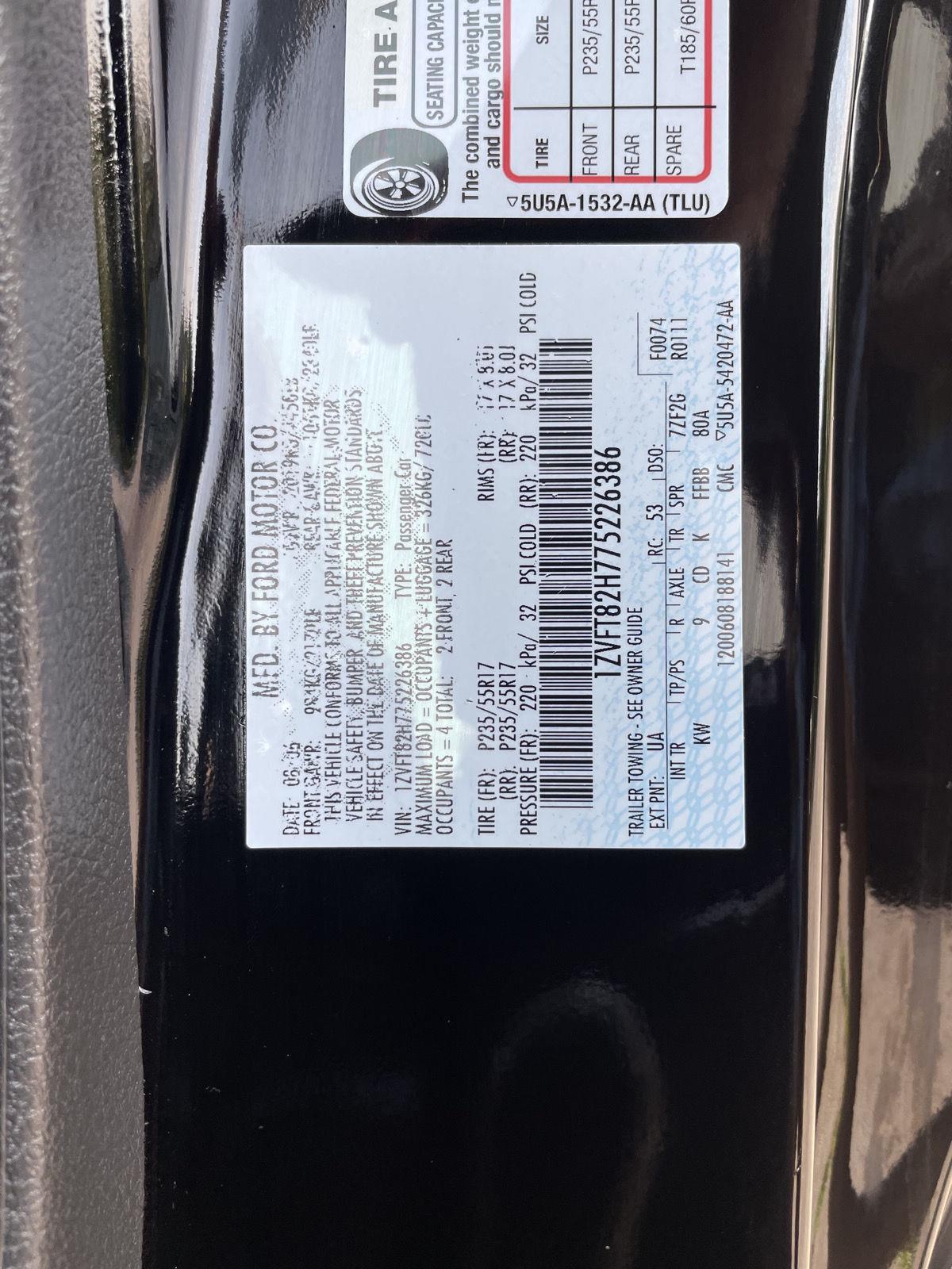 Vehicle photo 29