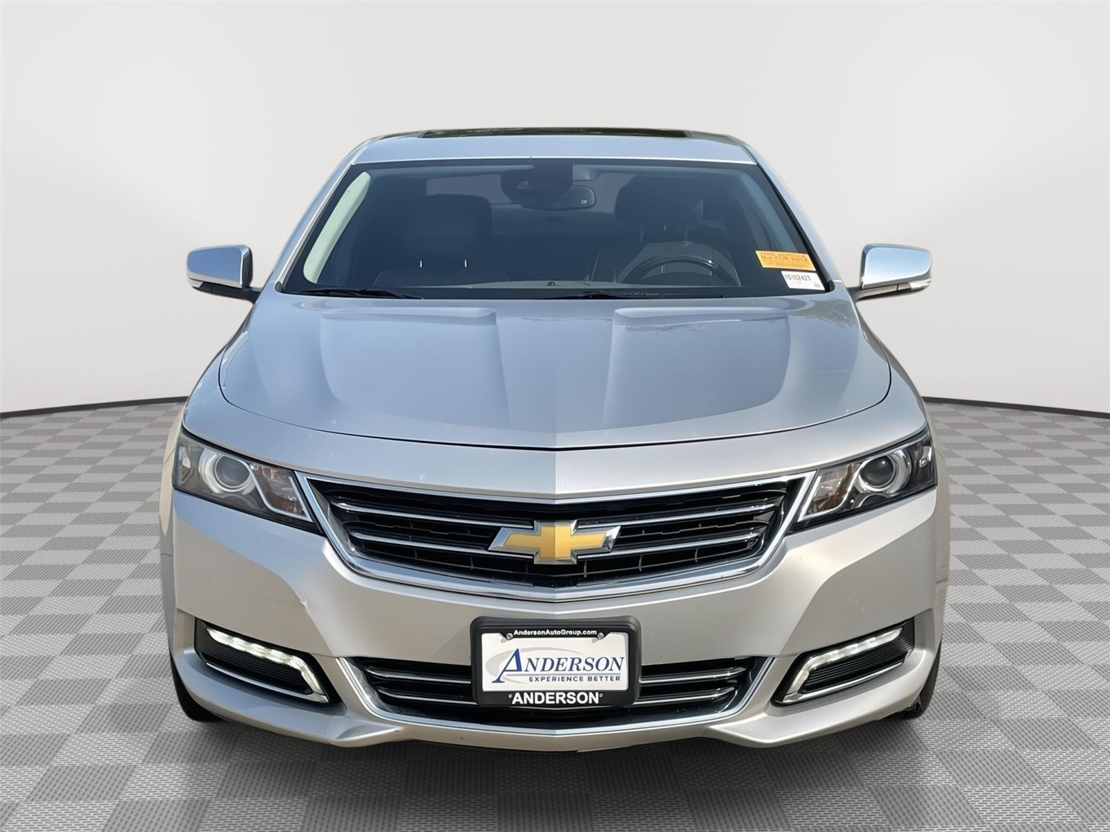 Vehicle photo 4