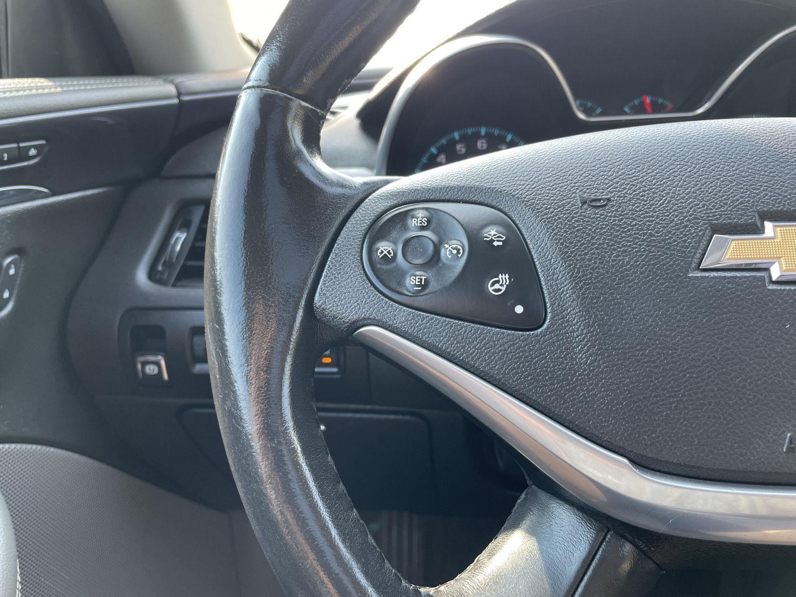 Vehicle photo 13