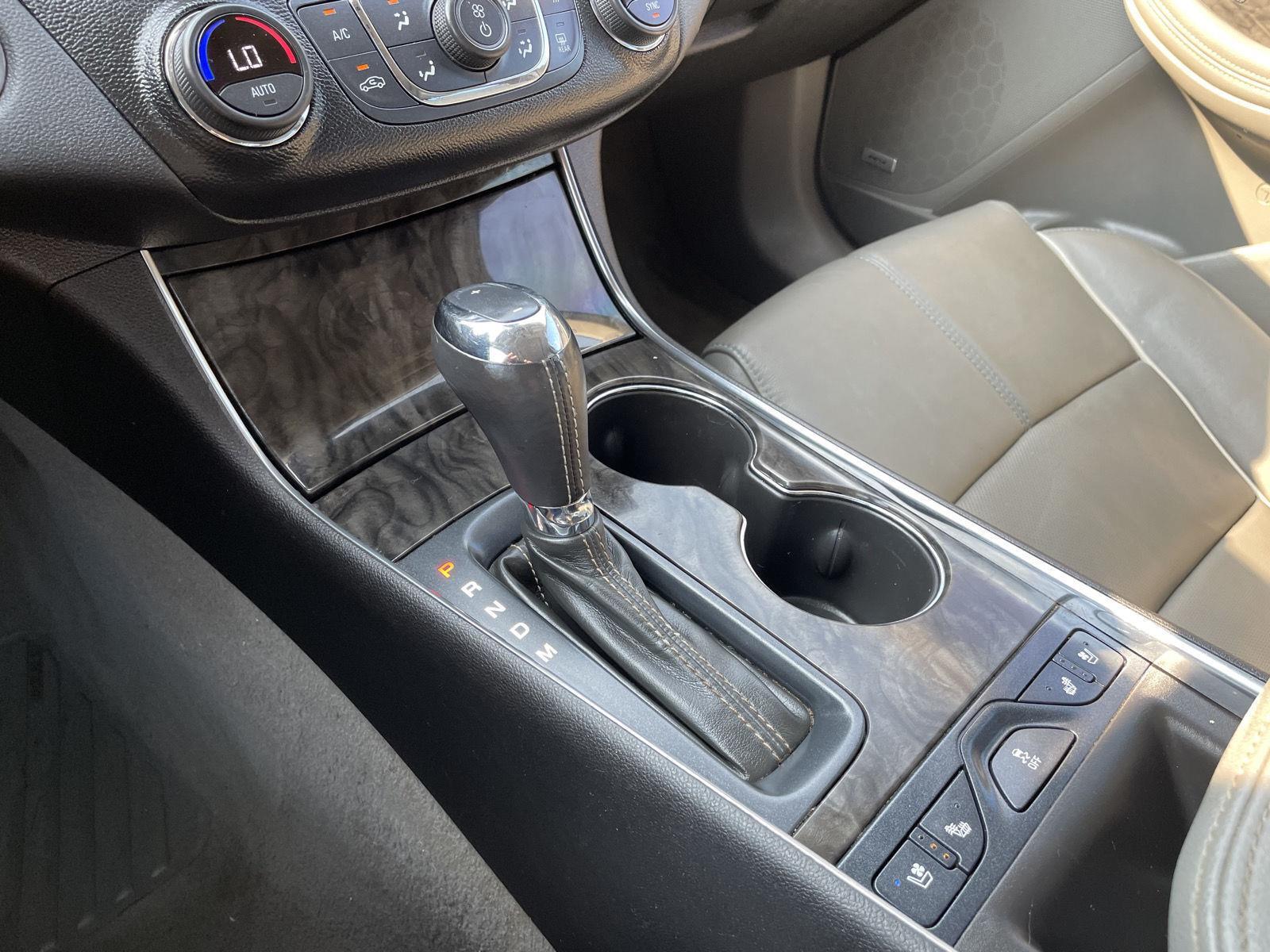 Vehicle photo 31