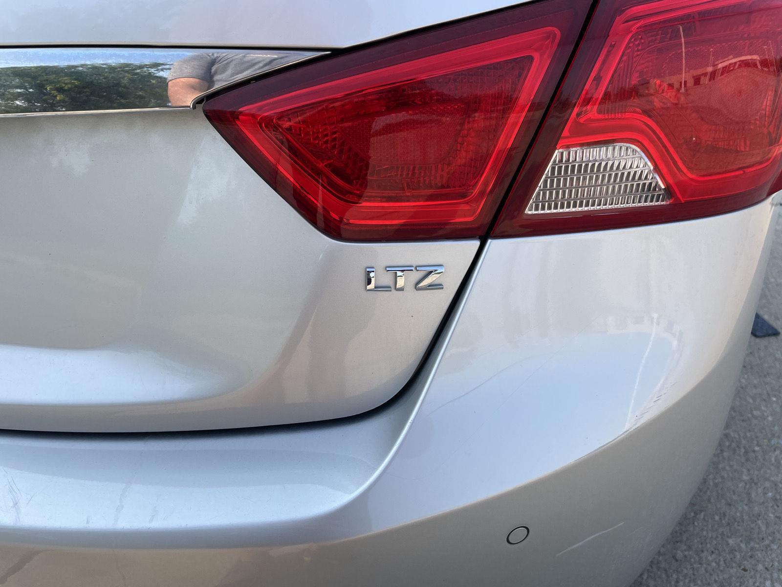 Vehicle photo 38