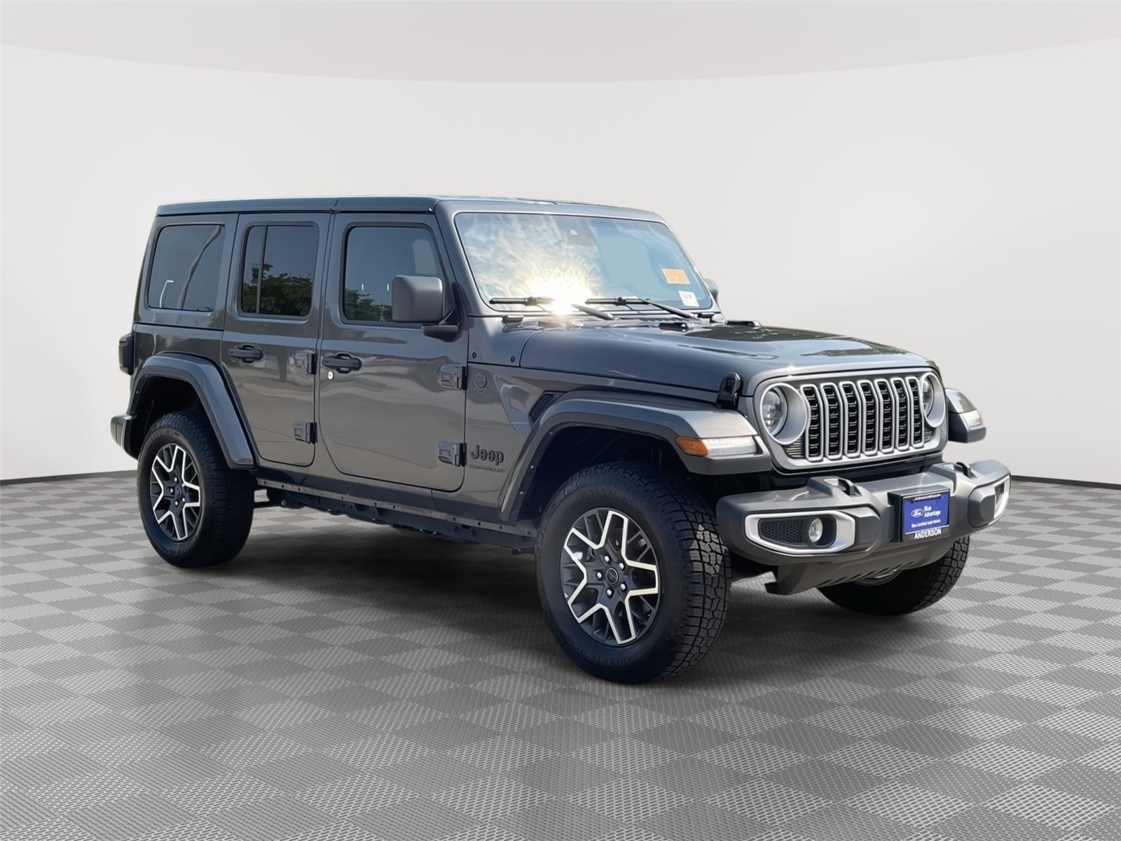 Vehicle photo 5