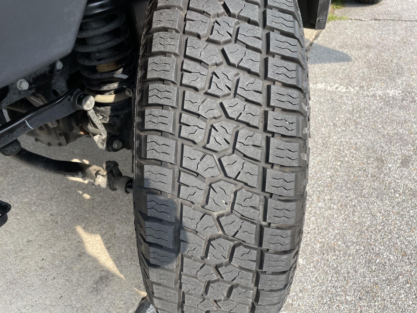 Vehicle photo 11