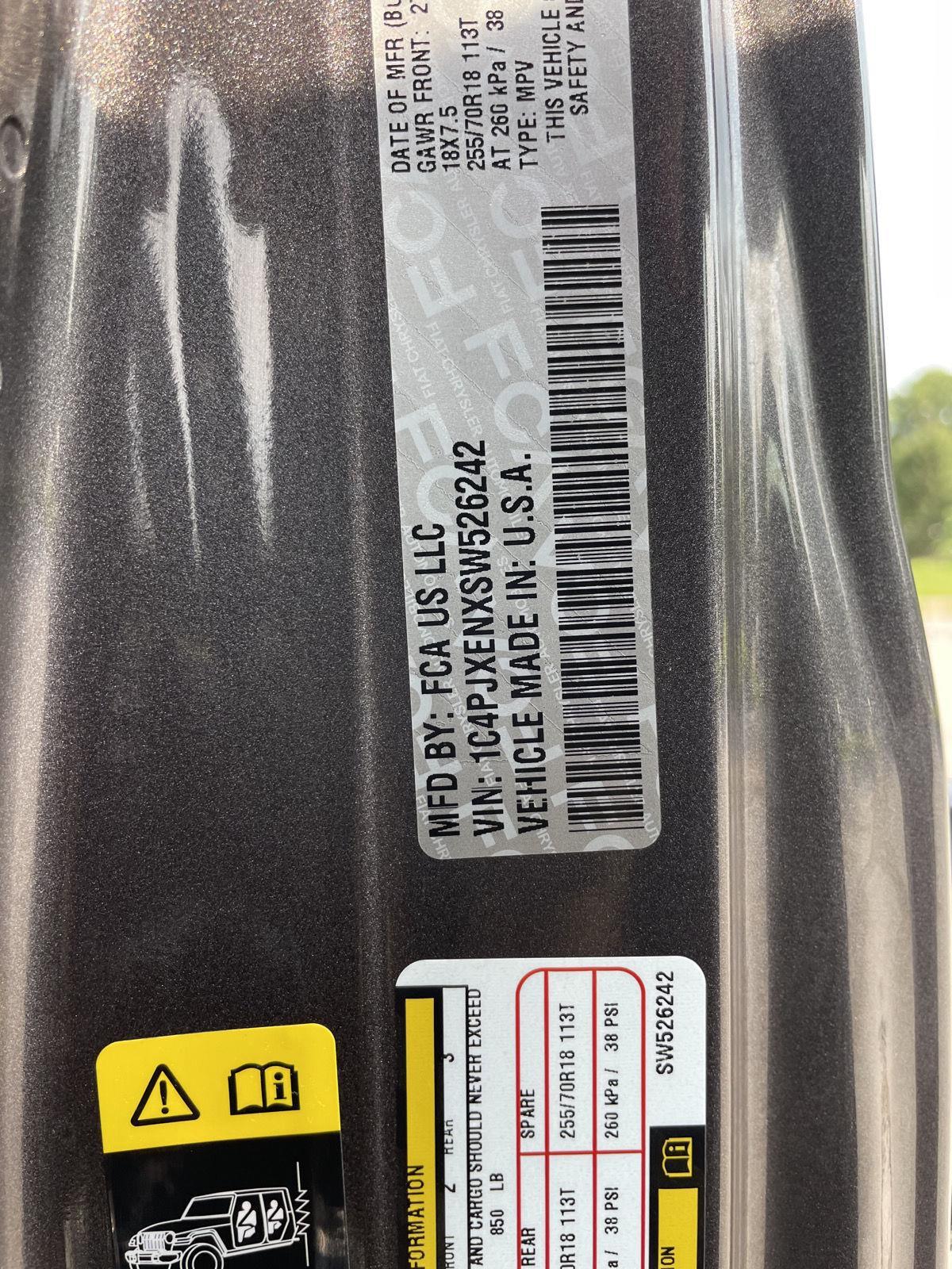 Vehicle photo 31