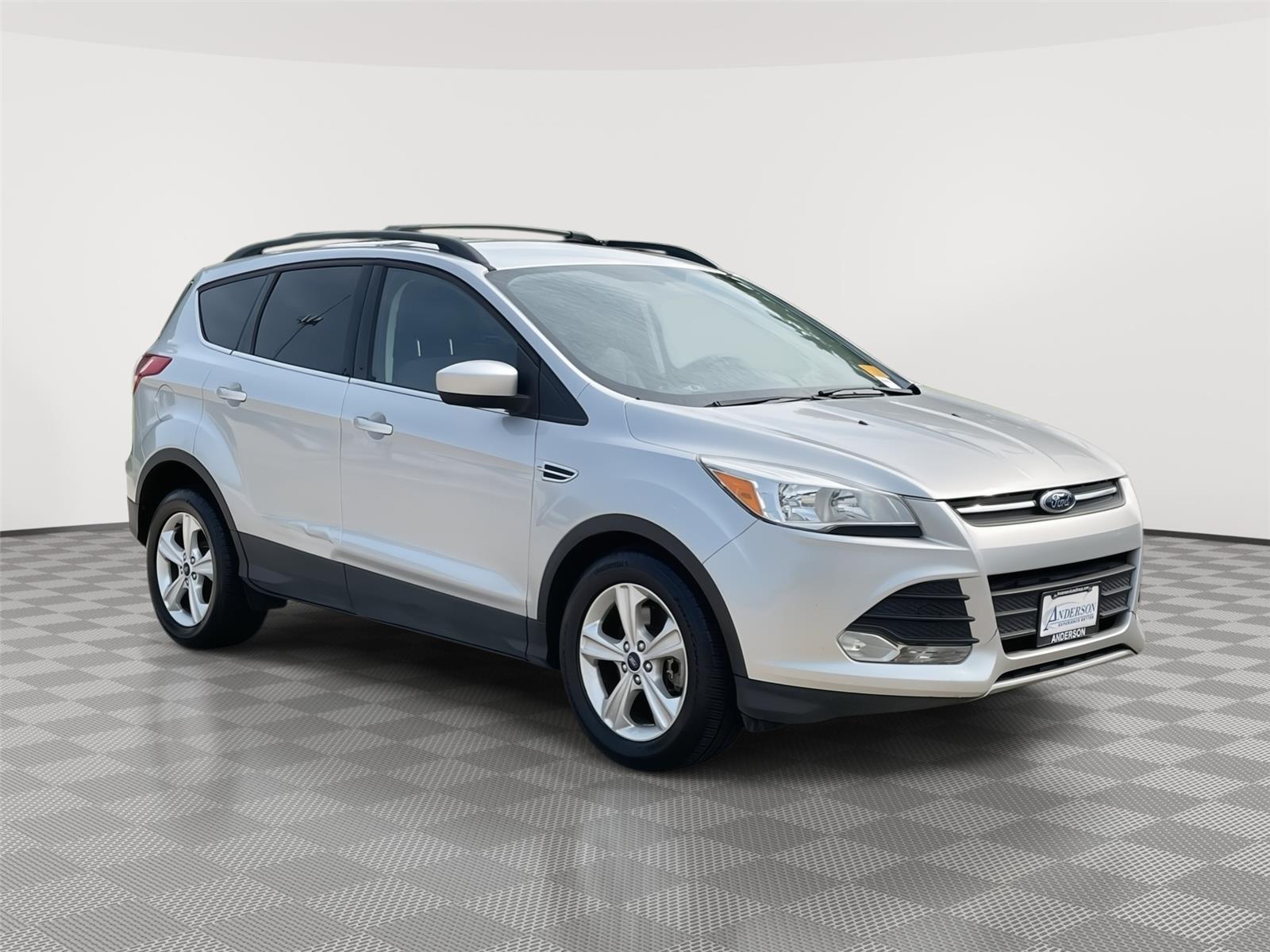 Vehicle photo 5