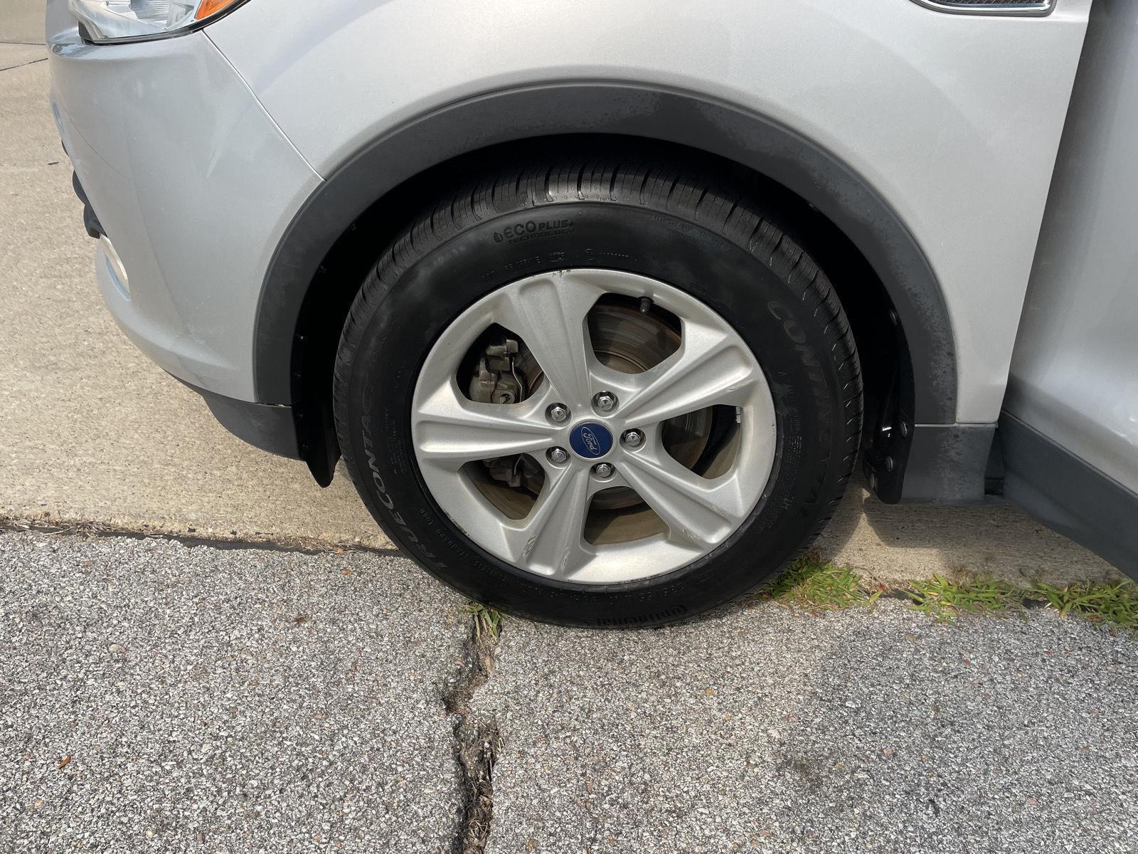 Vehicle photo 10