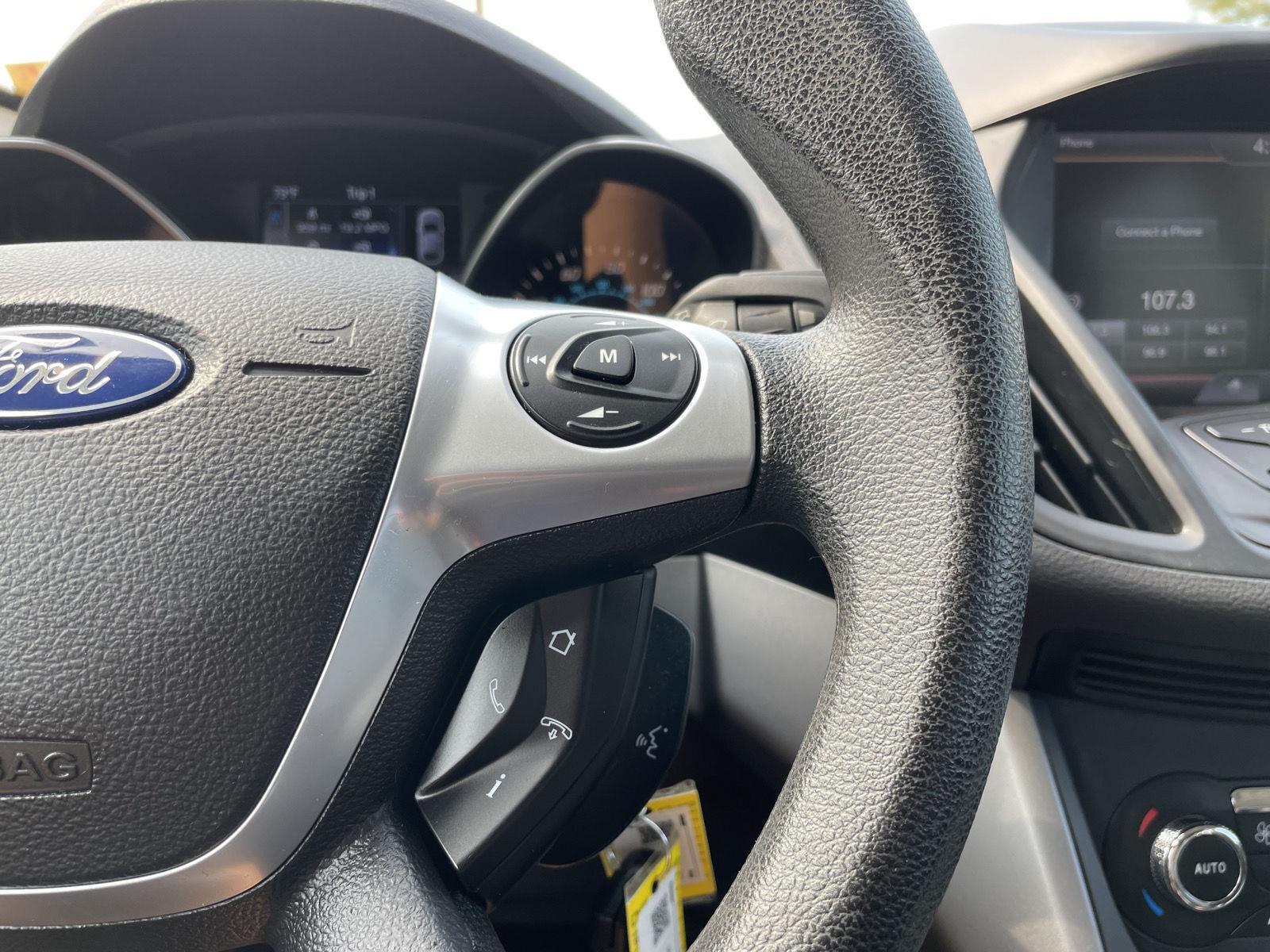 Vehicle photo 14