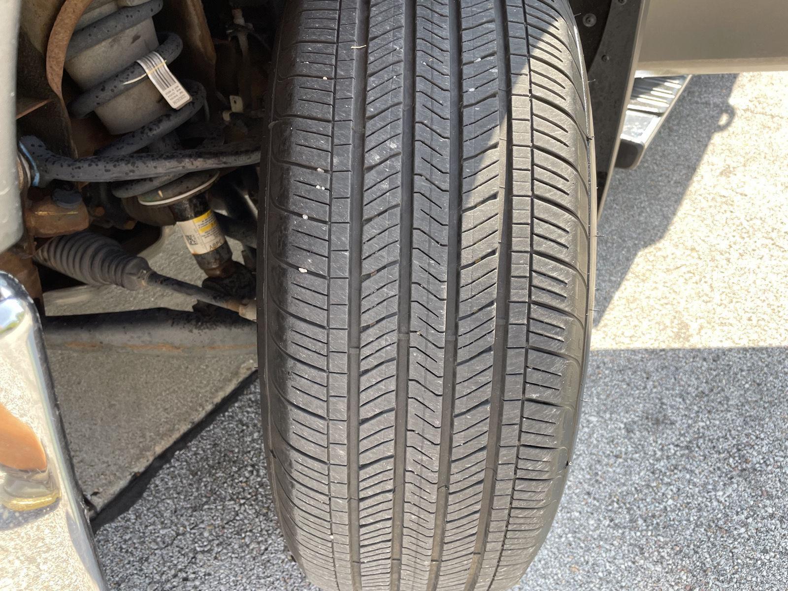 Vehicle photo 11