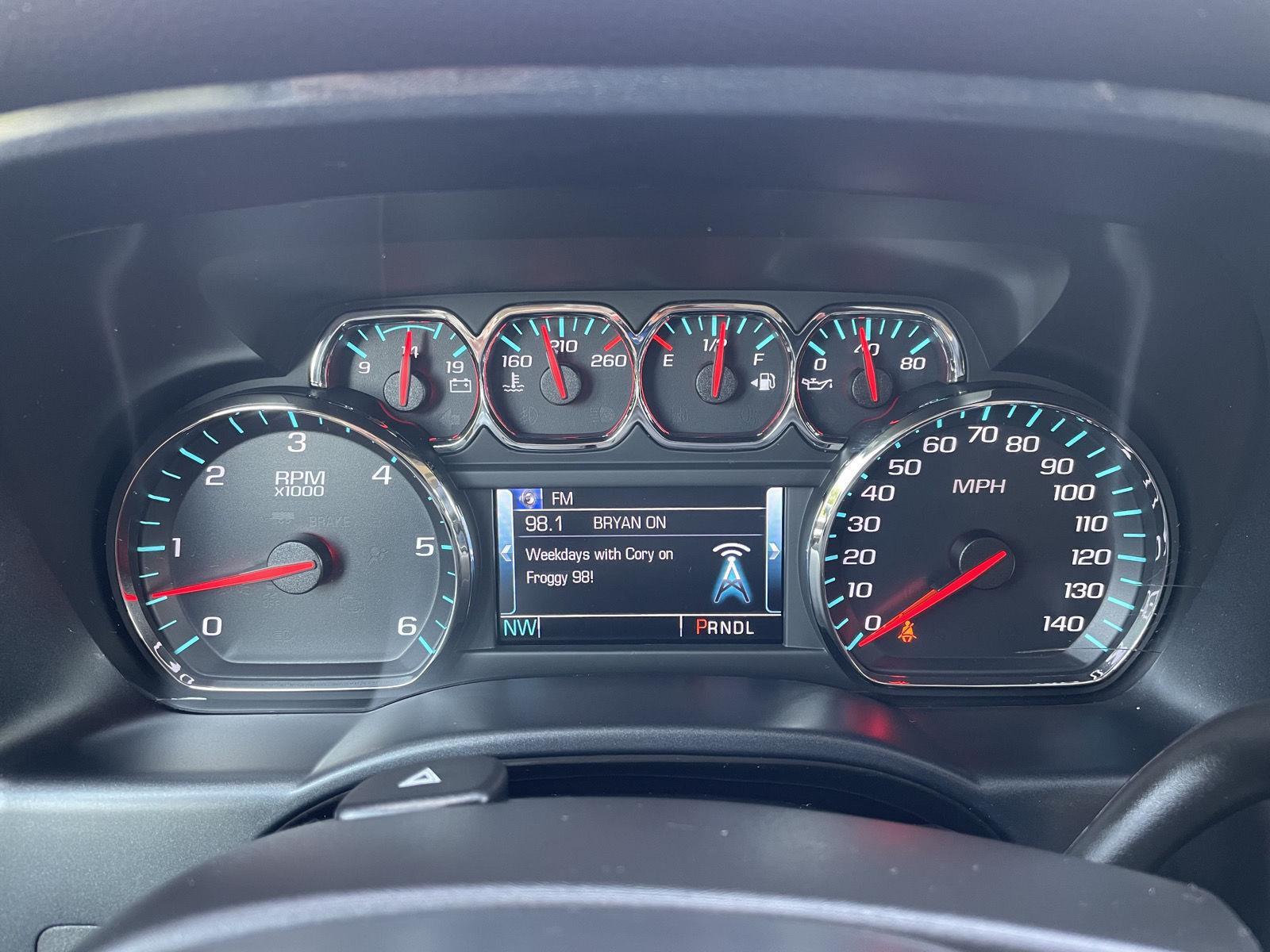 Vehicle photo 15