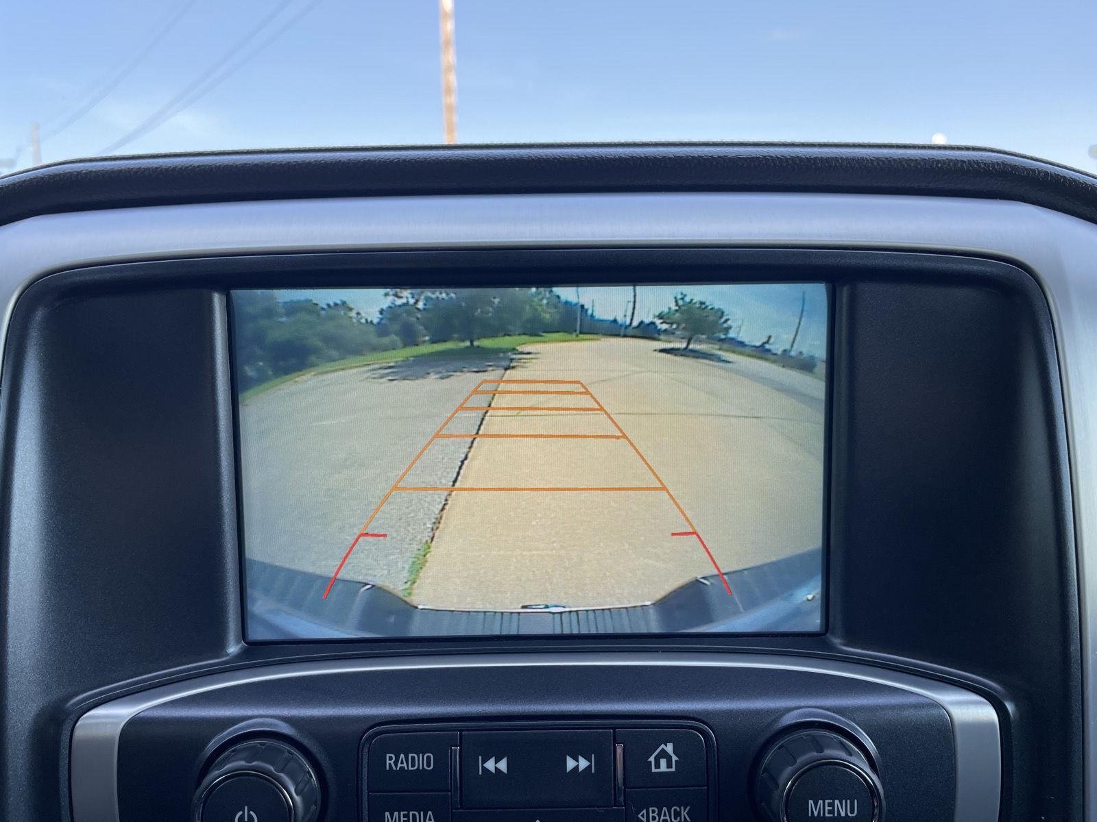 Vehicle photo 23