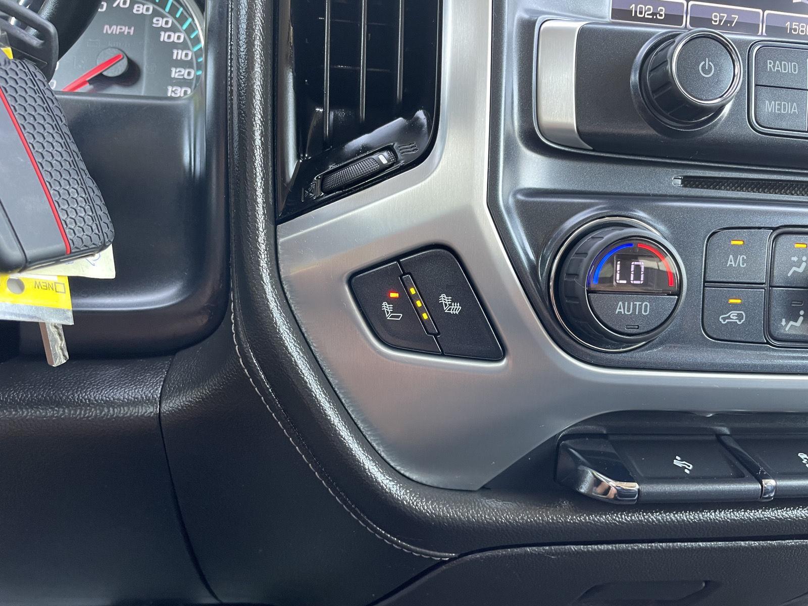 Vehicle photo 26