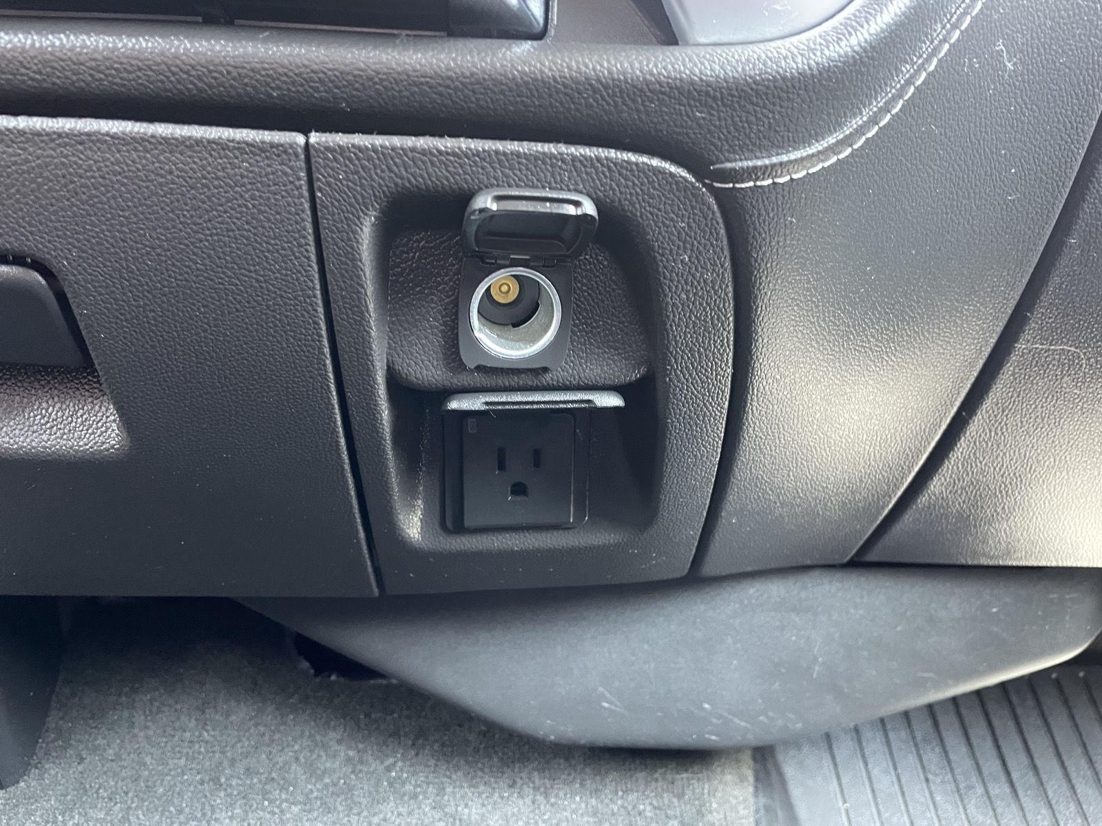 Vehicle photo 27