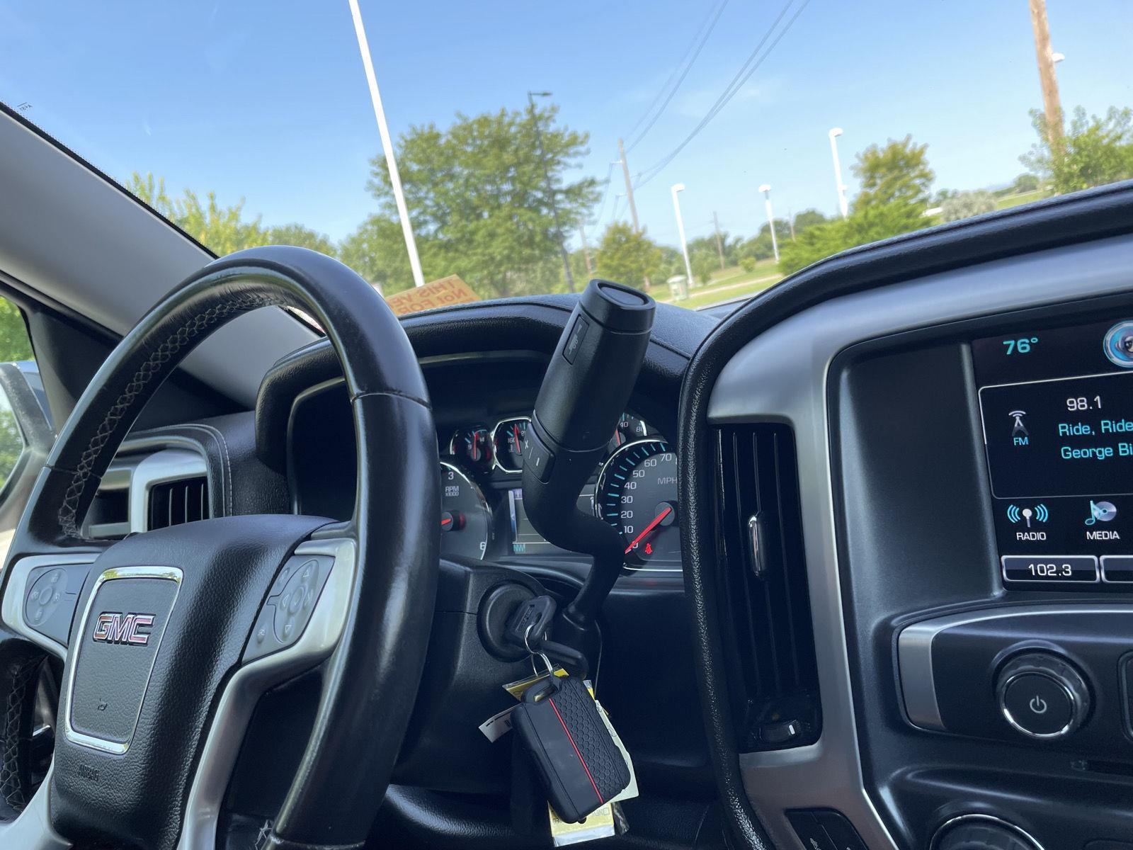 Vehicle photo 29