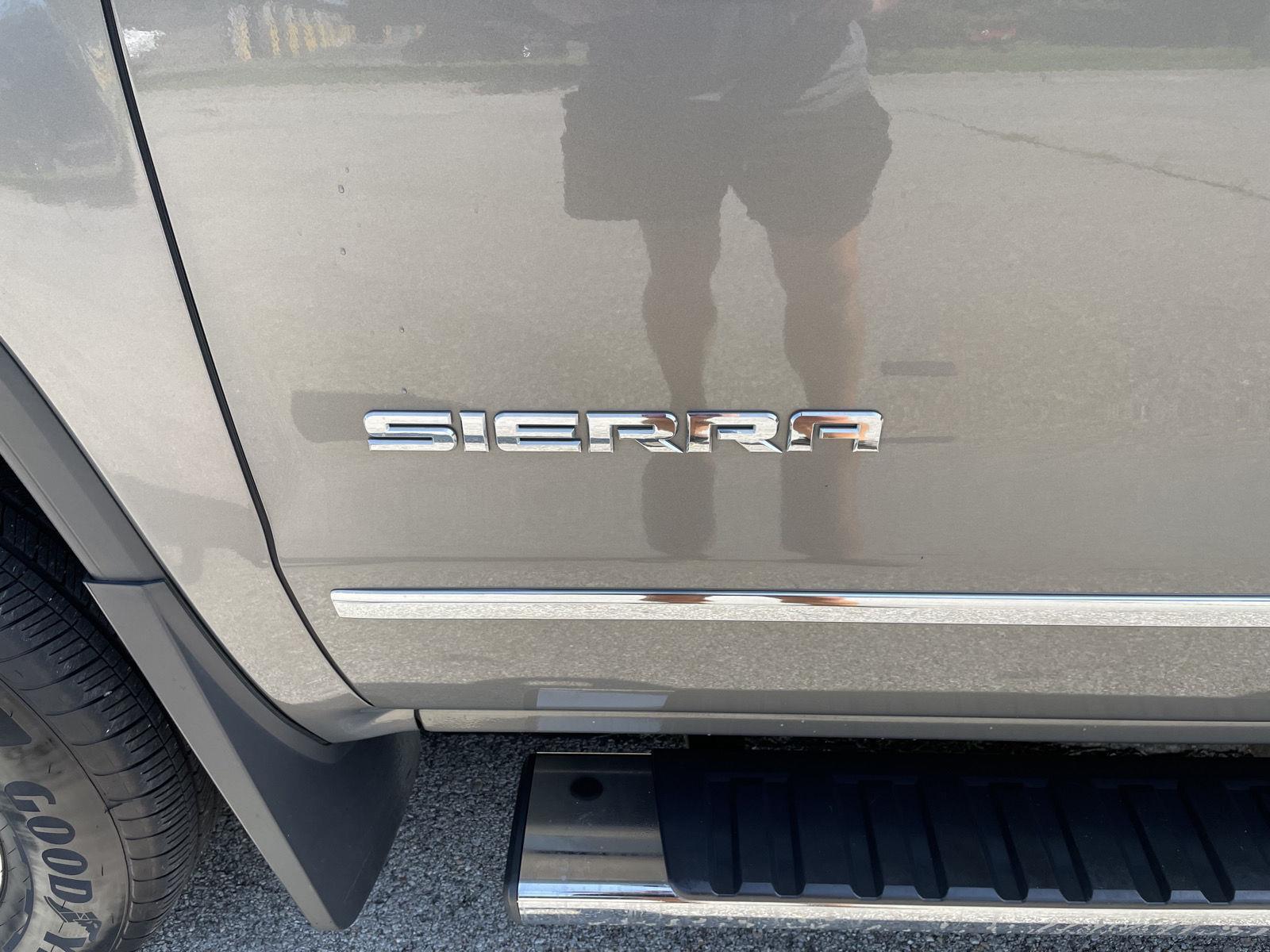 Vehicle photo 36