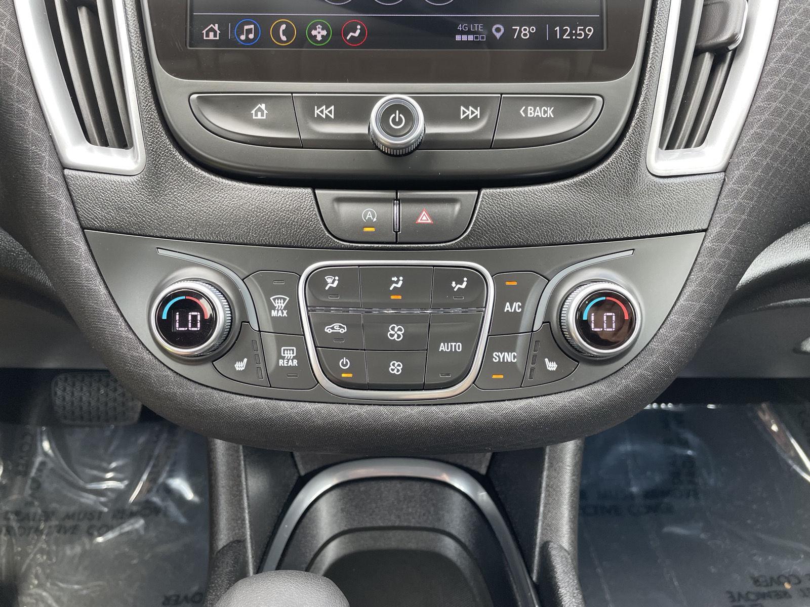 Vehicle photo 26