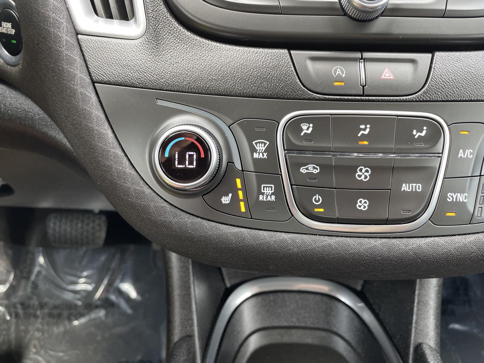 Vehicle photo 27