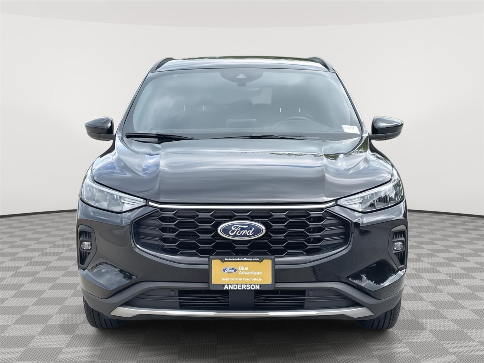 Vehicle photo 4
