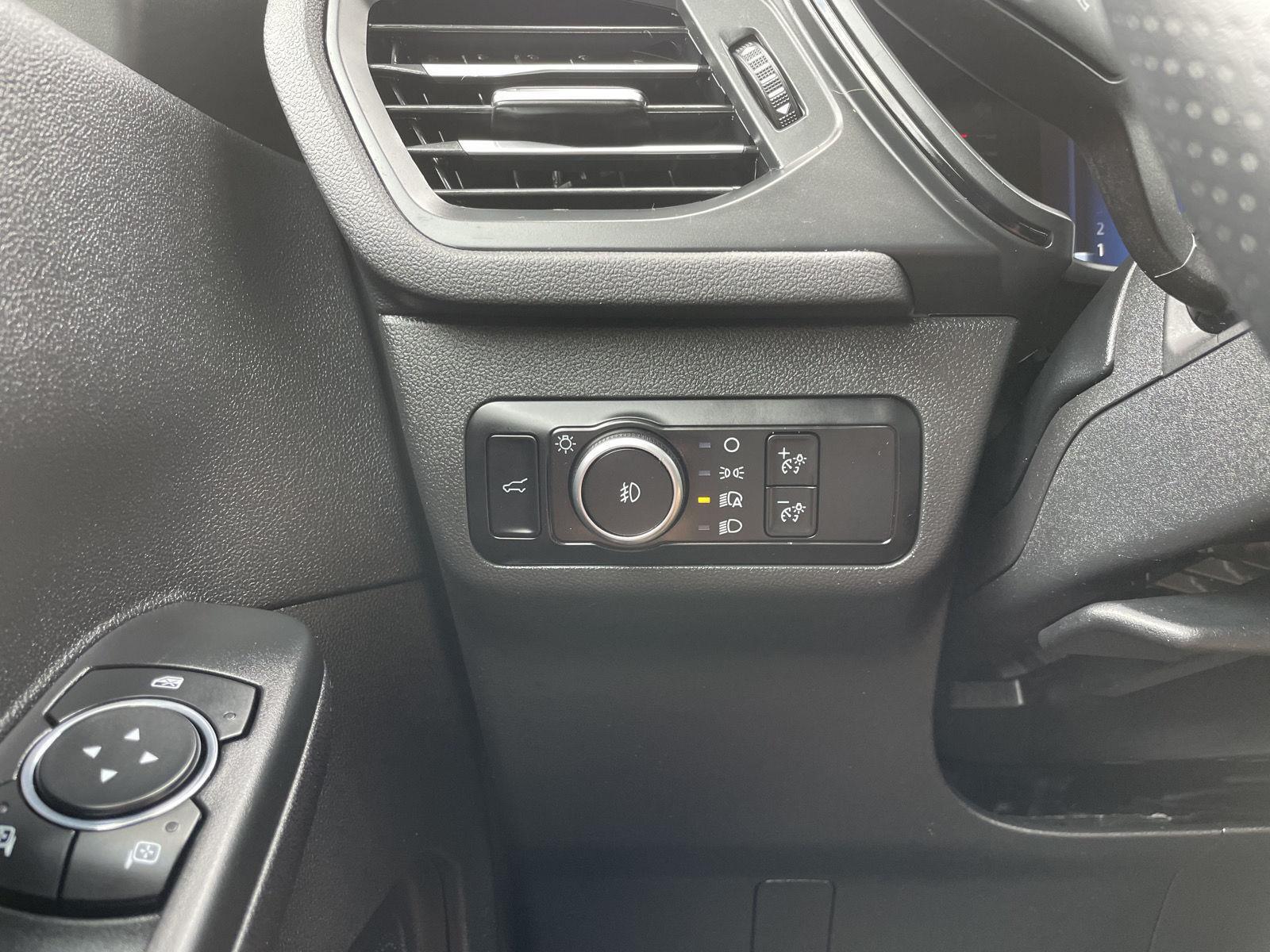 Vehicle photo 16