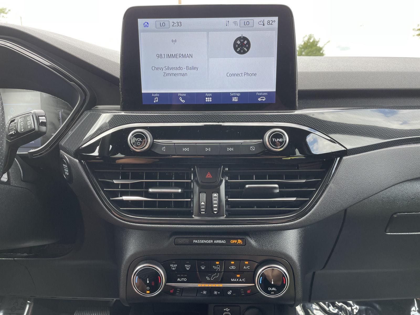 Vehicle photo 22