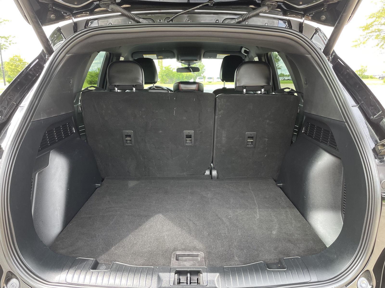 Vehicle photo 35