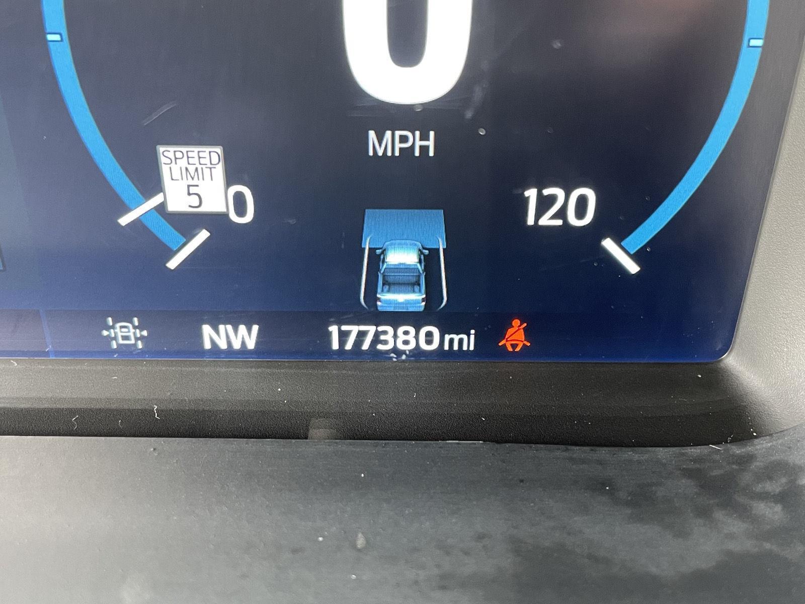 Vehicle photo 3