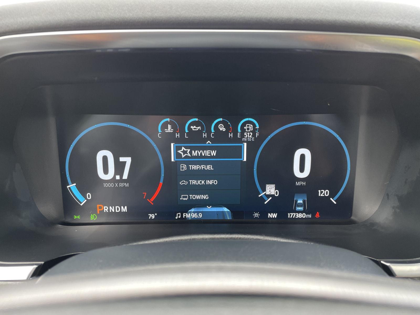 Vehicle photo 15