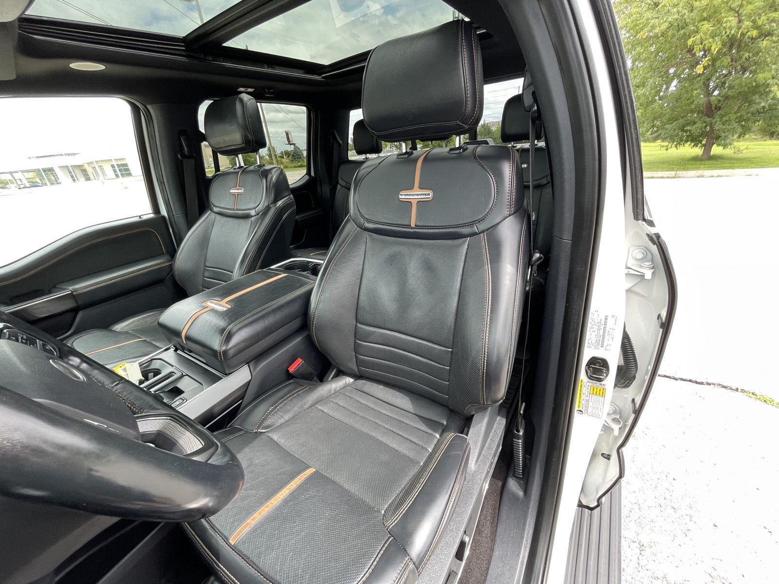 Vehicle photo 18