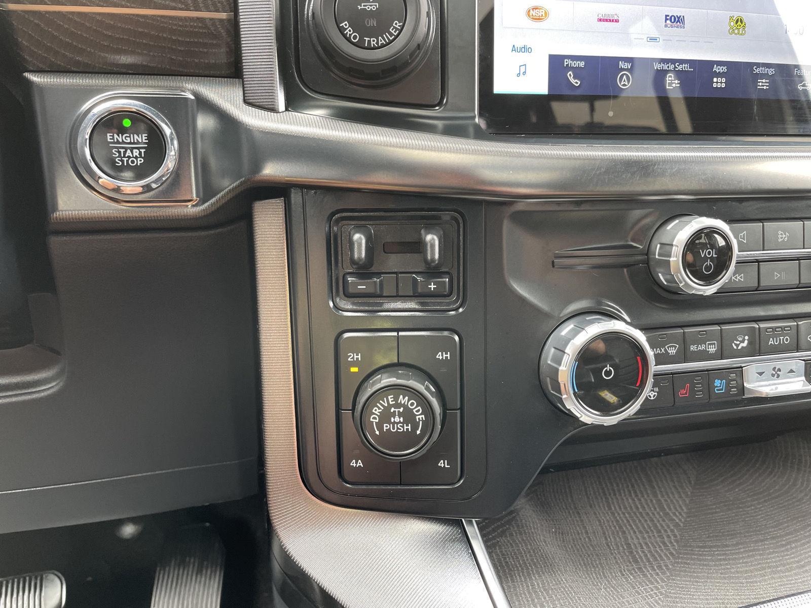 Vehicle photo 34