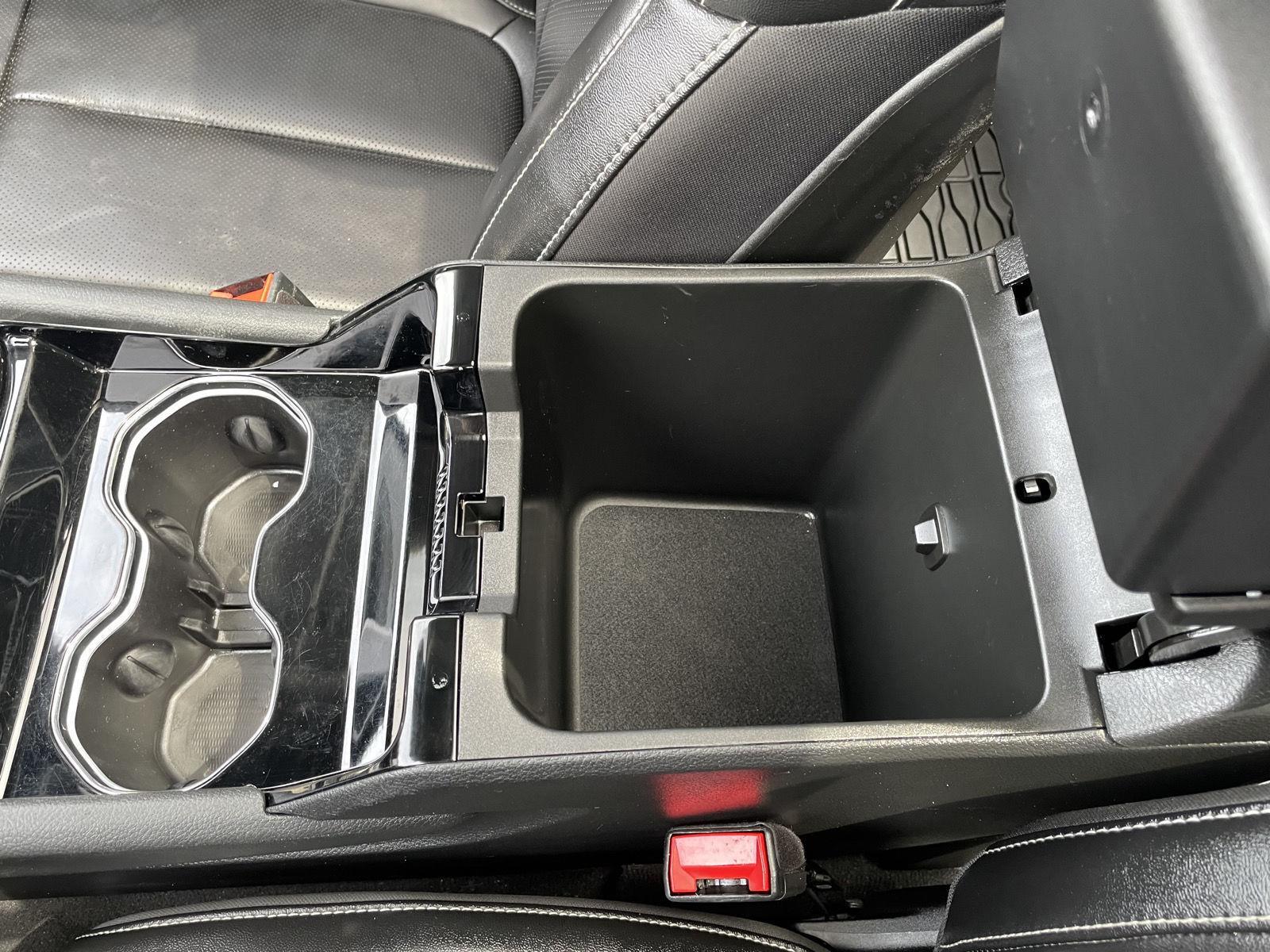 Vehicle photo 35