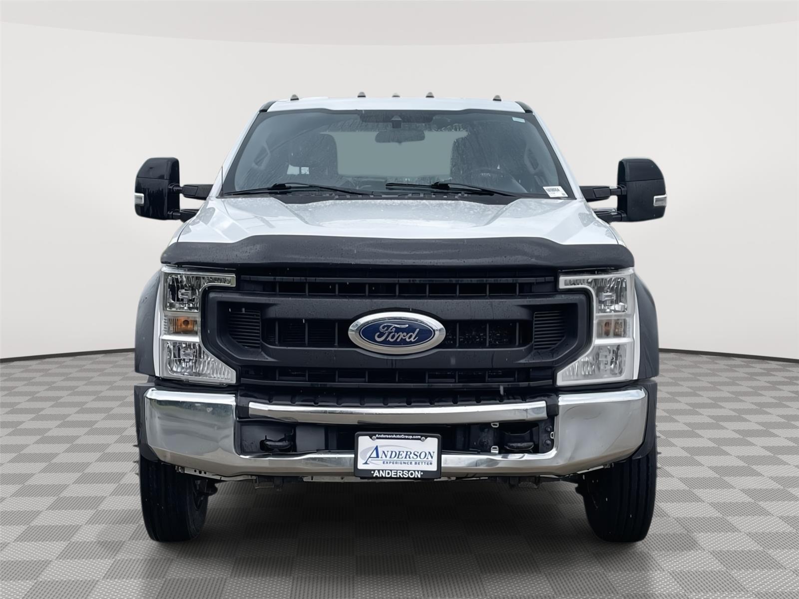 Vehicle photo 4