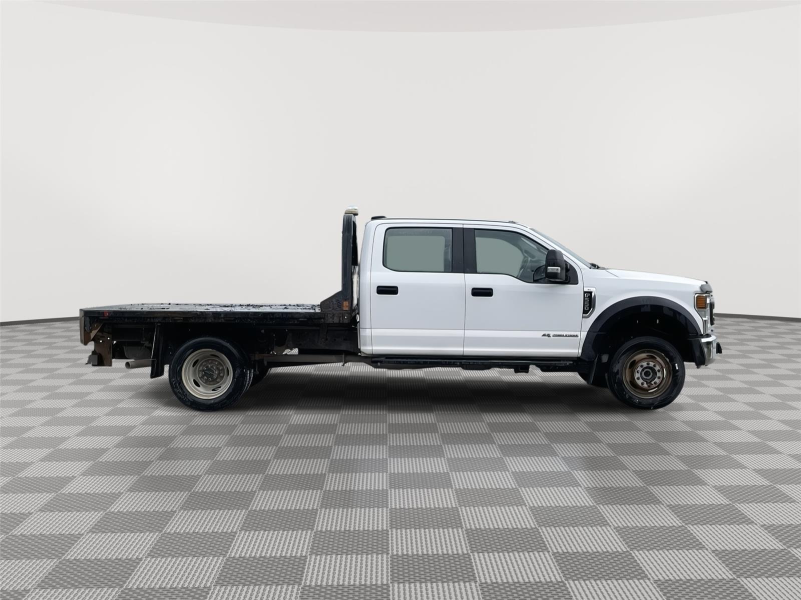 Vehicle photo 6