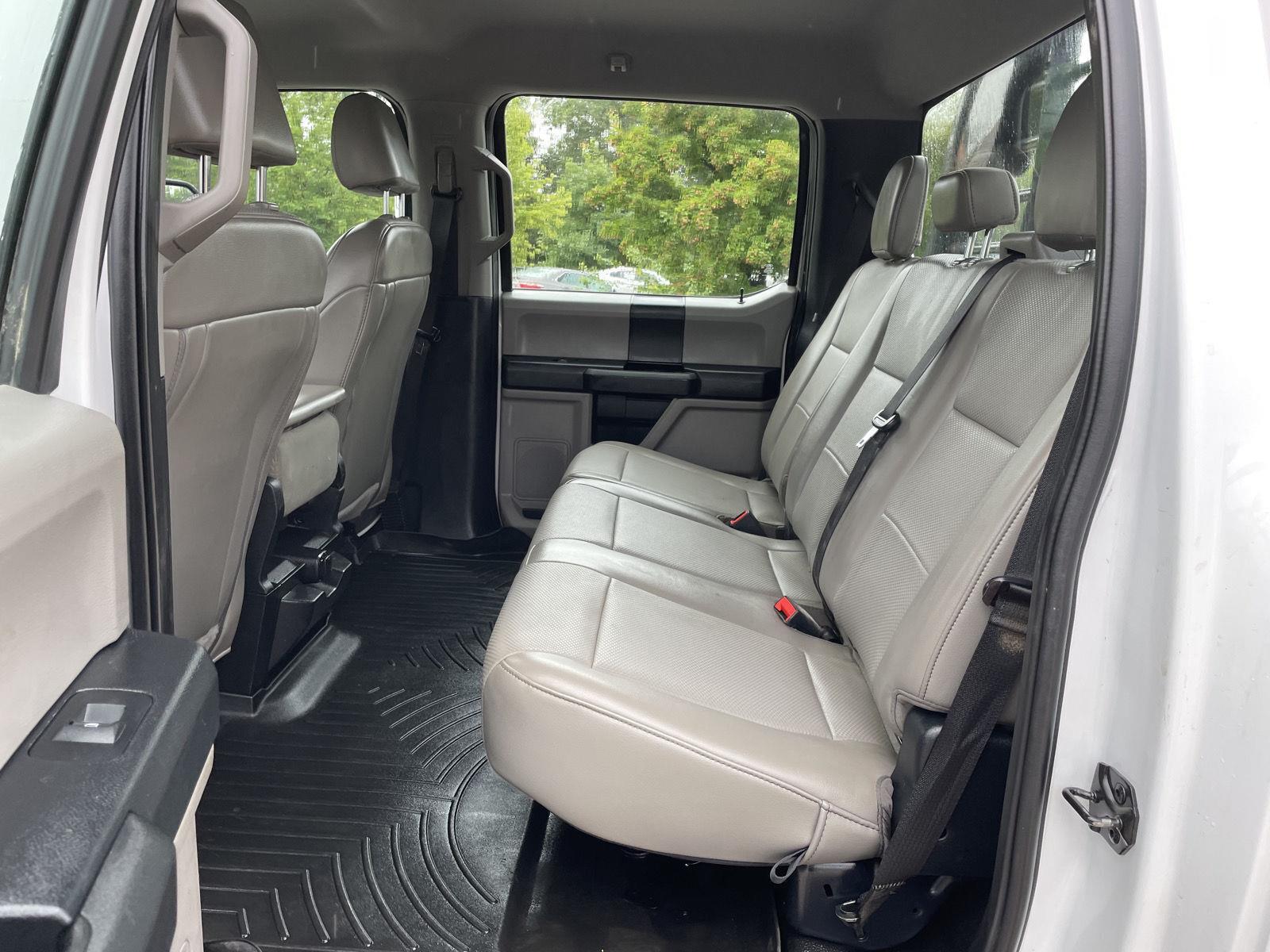 Vehicle photo 20