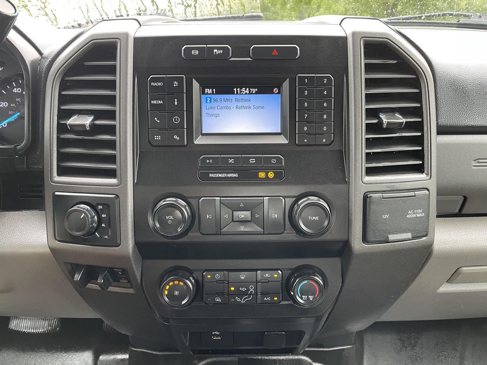 Vehicle photo 22