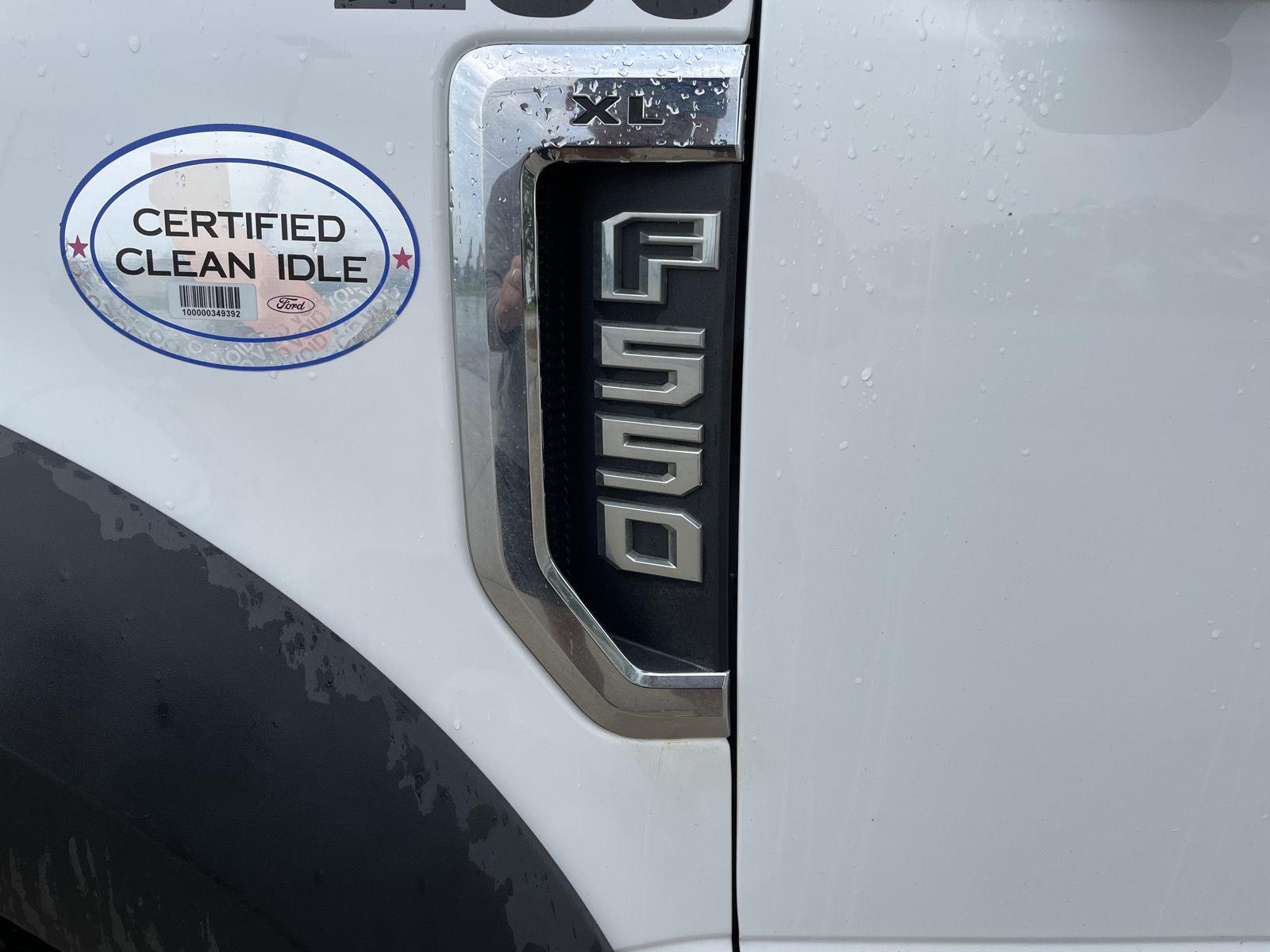 Vehicle photo 35