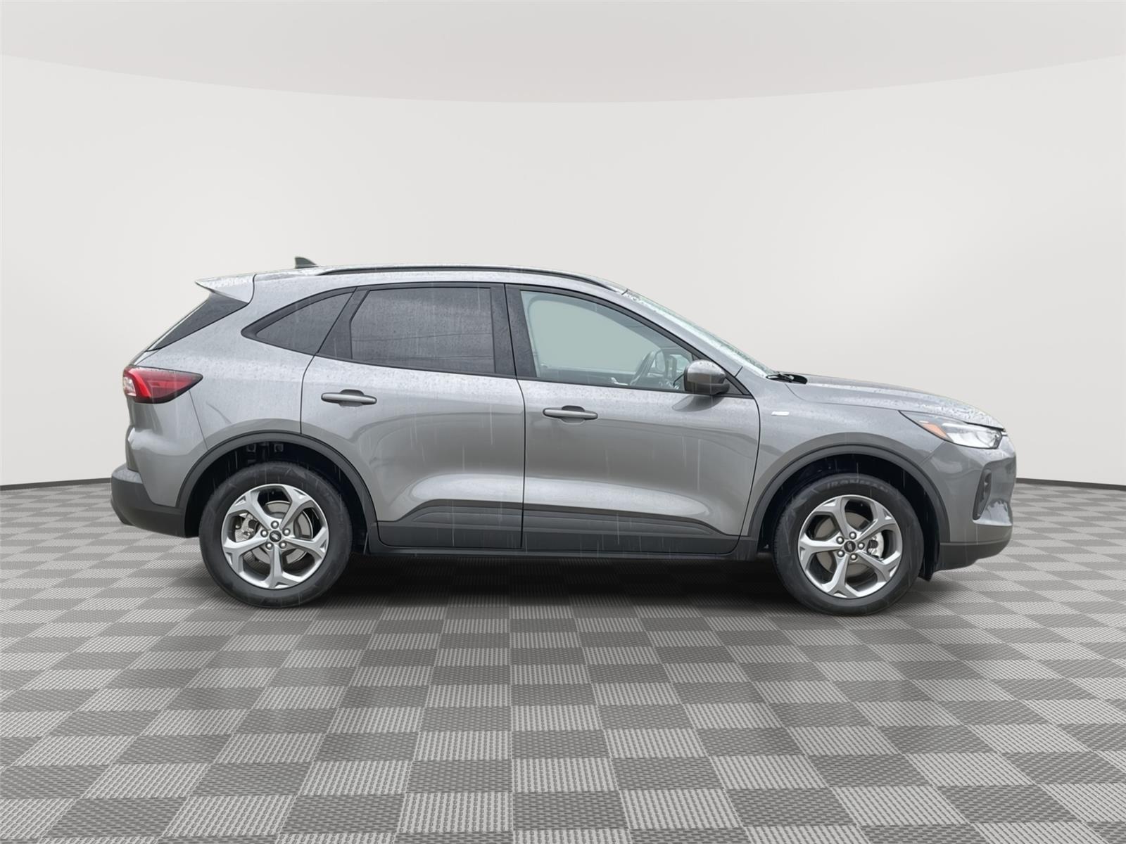 Vehicle photo 6