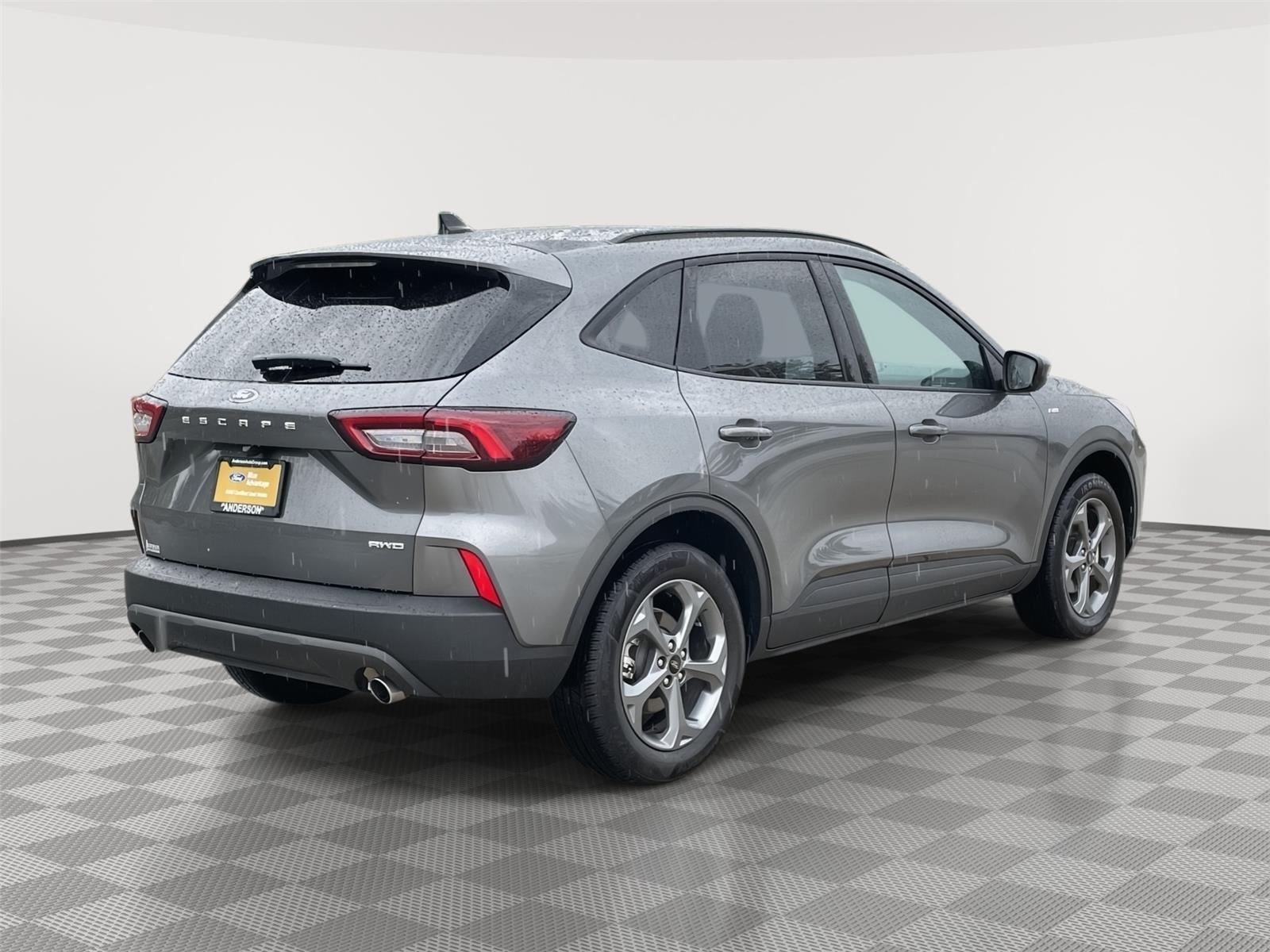 Vehicle photo 7