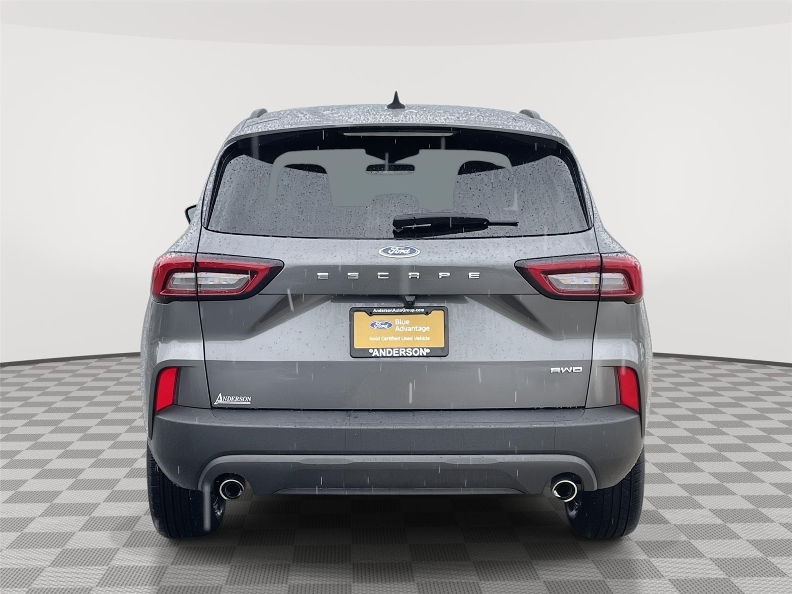 Vehicle photo 8
