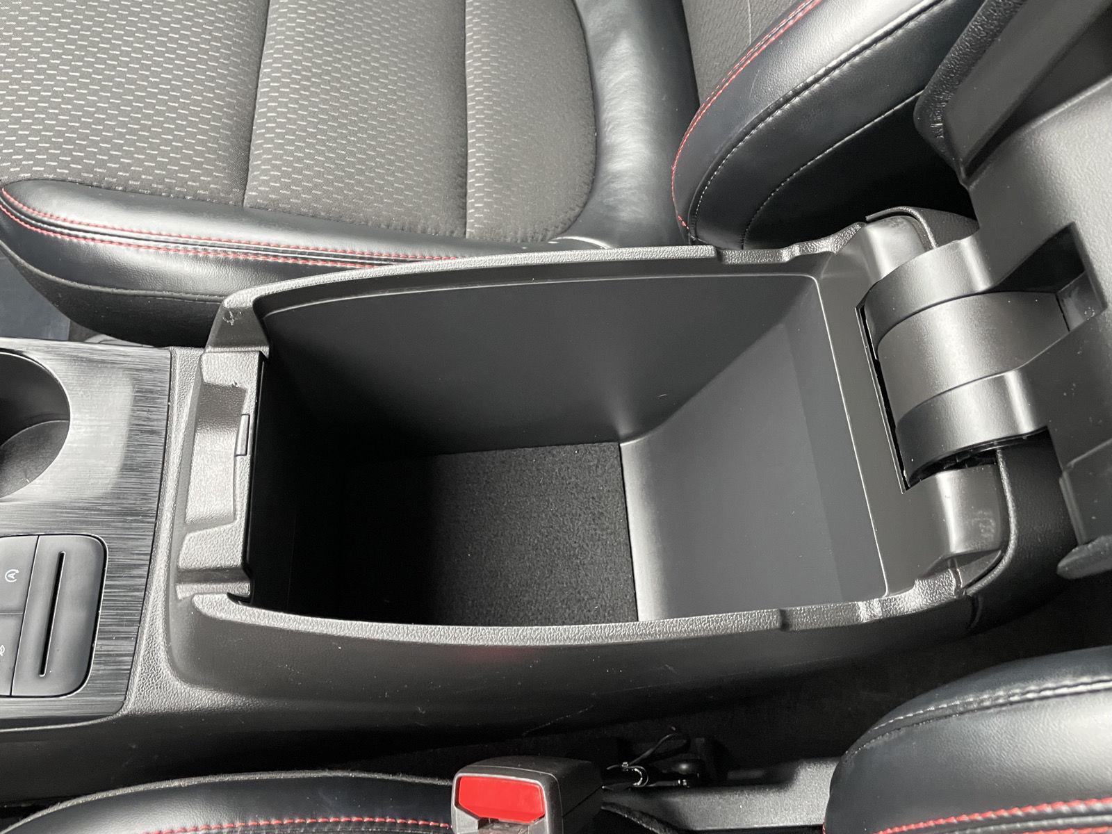 Vehicle photo 31