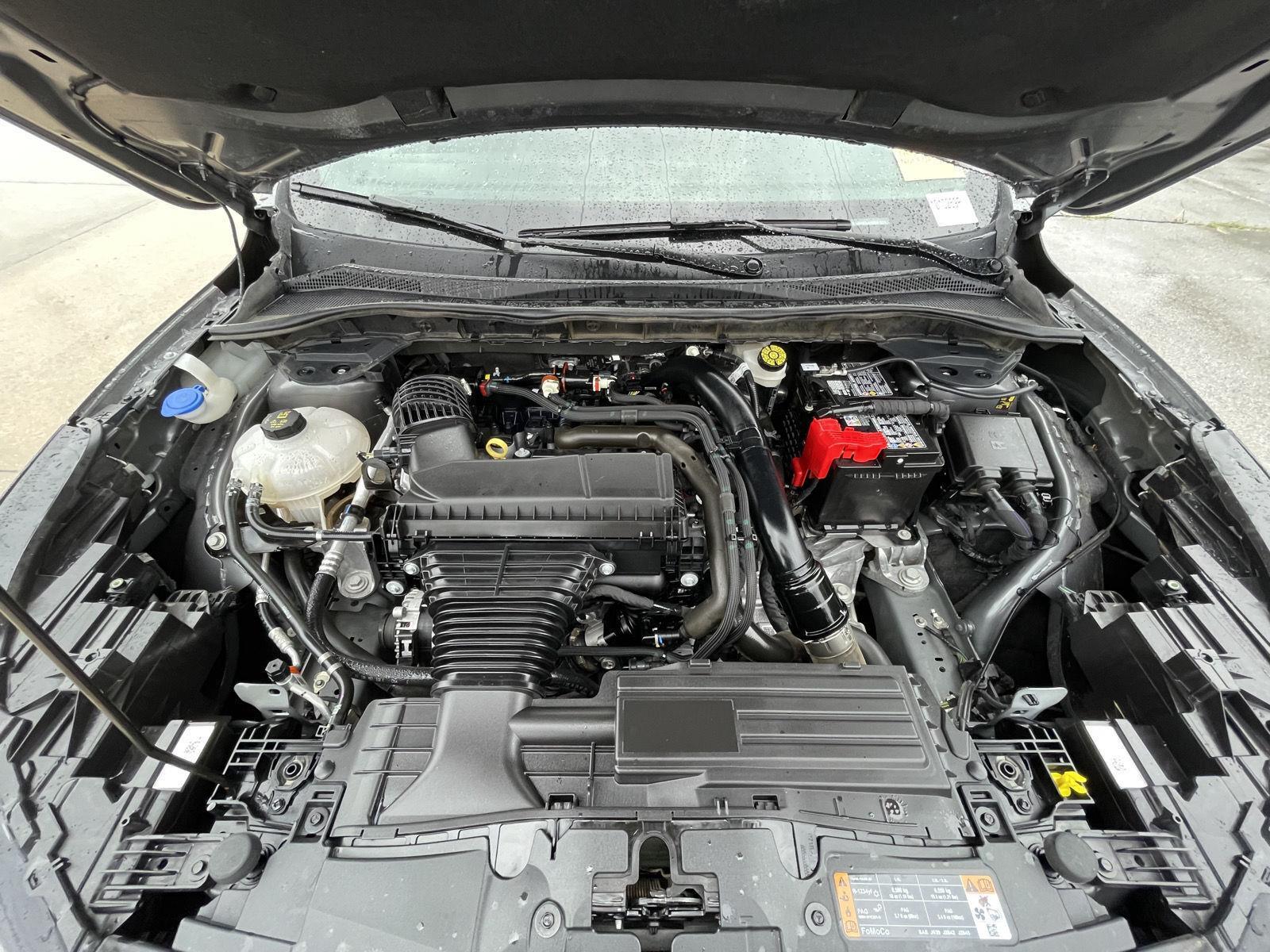 Vehicle photo 34
