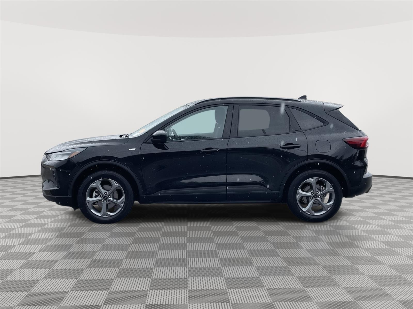 Vehicle photo 2