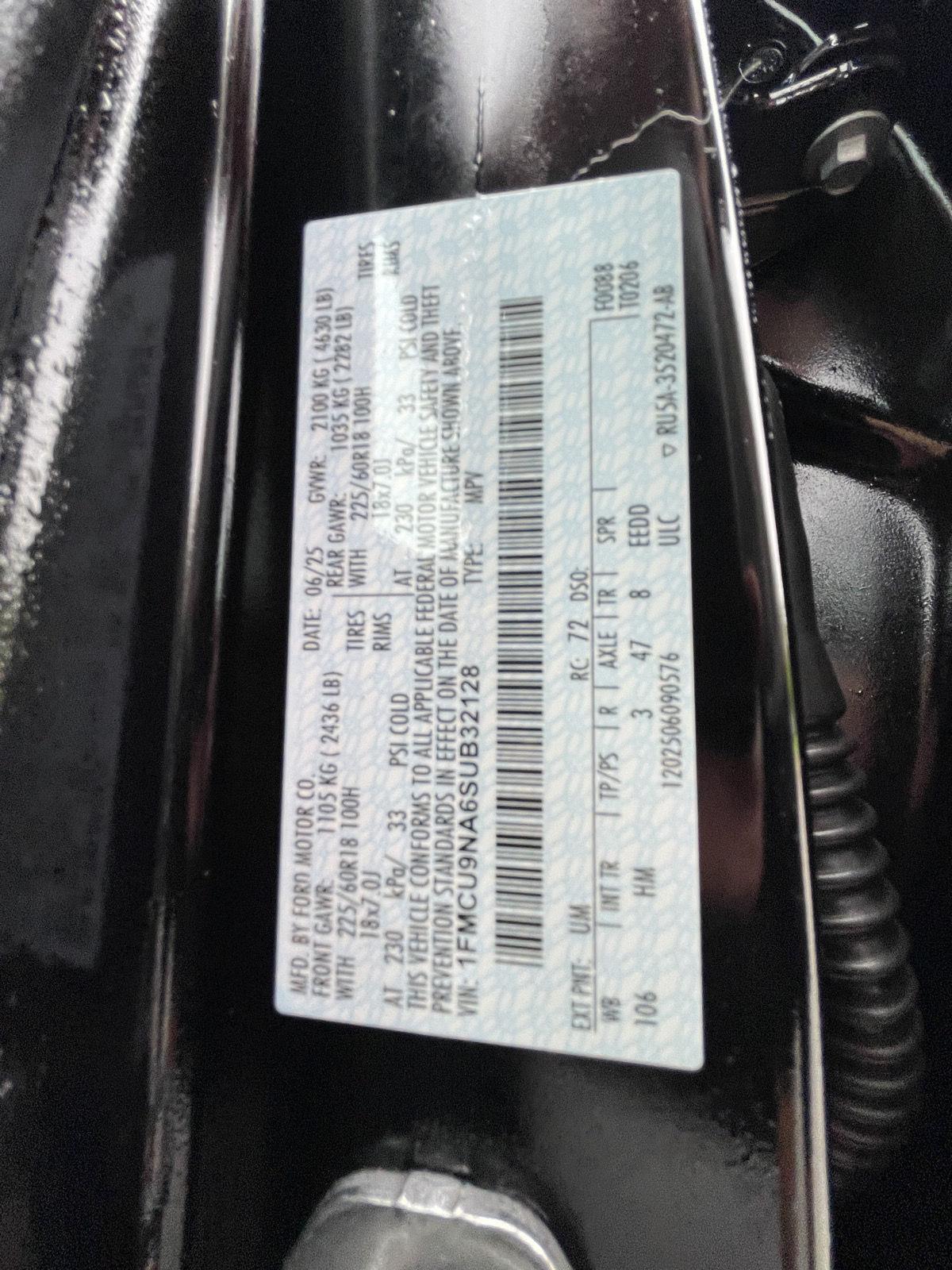 Vehicle photo 32