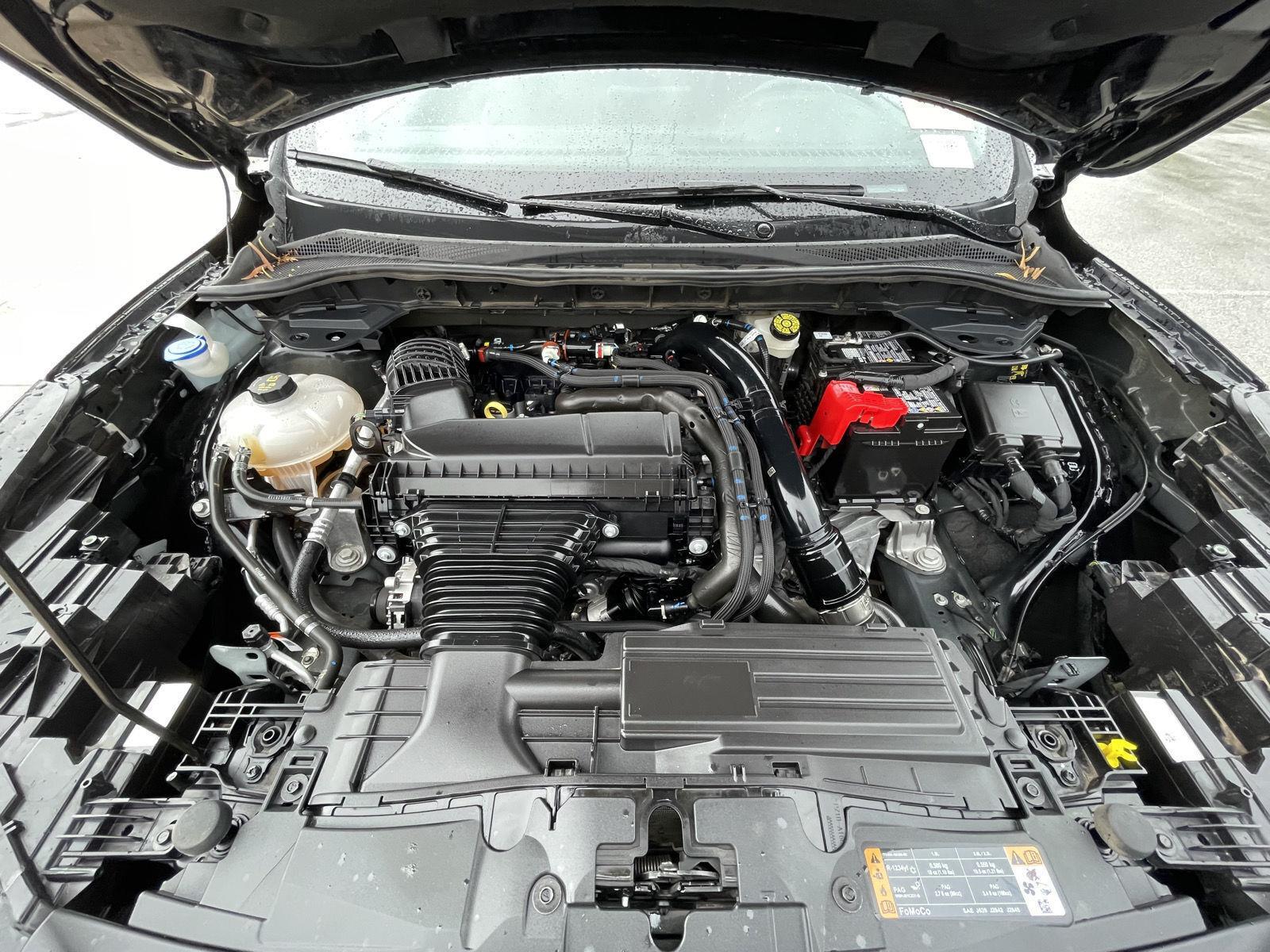 Vehicle photo 34